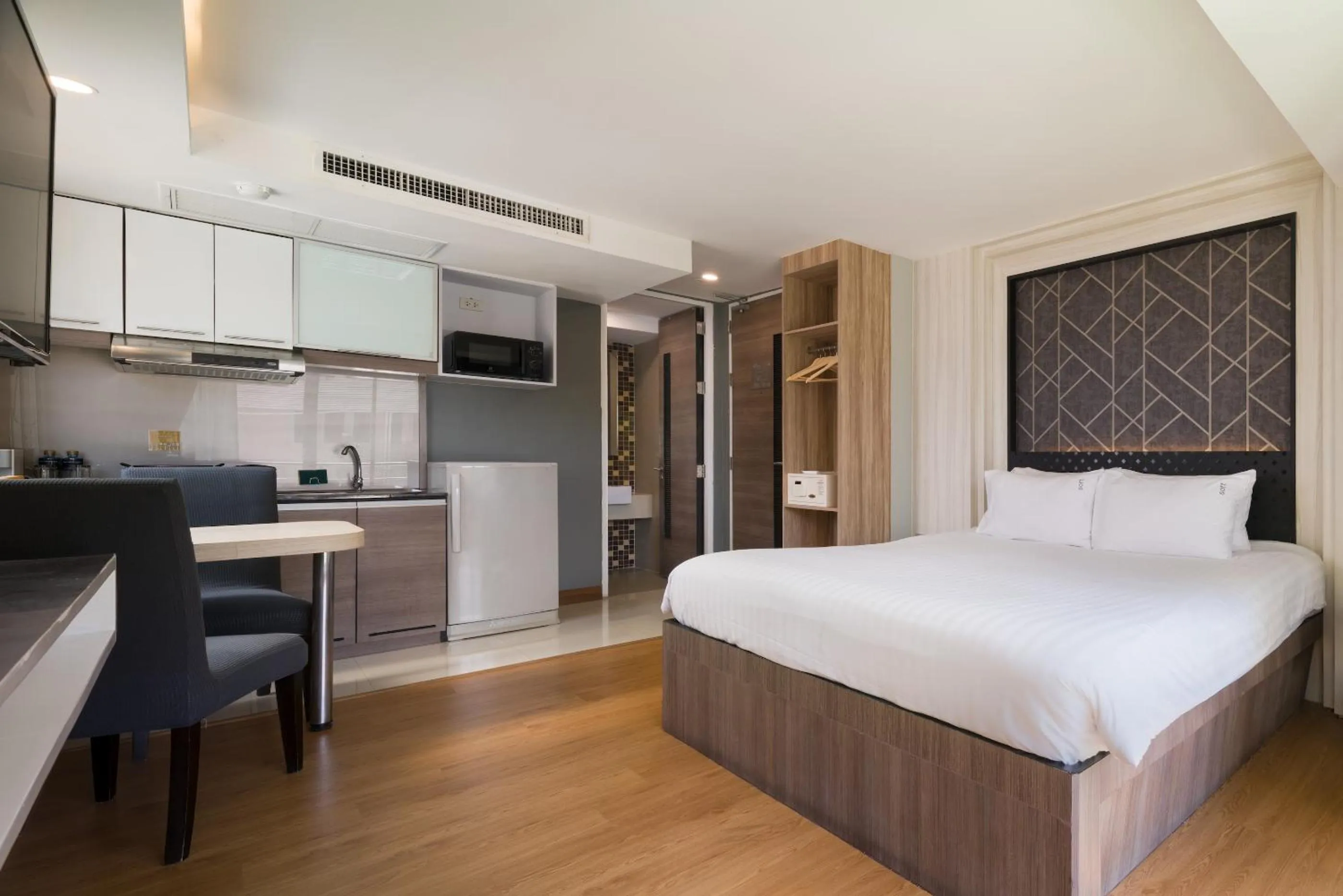 Bed in Aspira Suites Sukhumvit 20