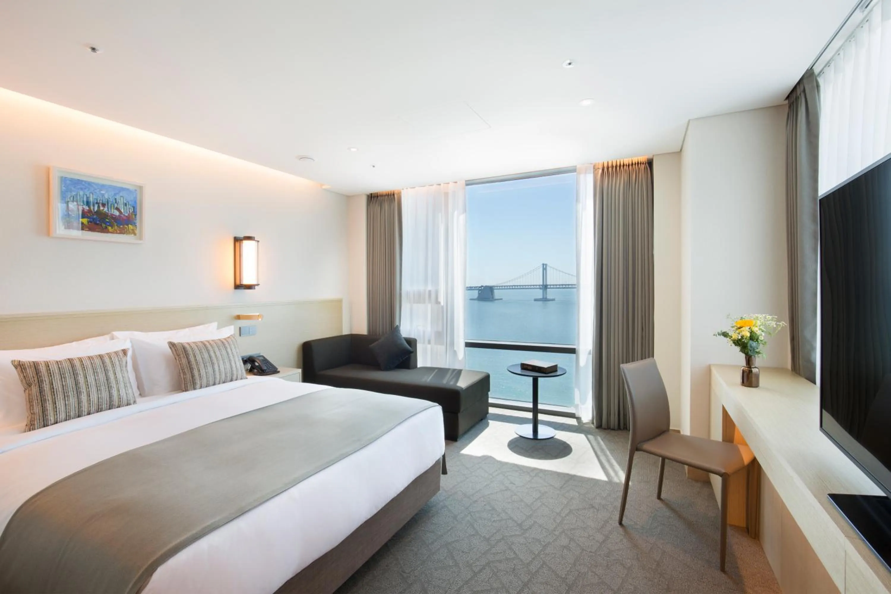 Bed in Hotel Central Bay