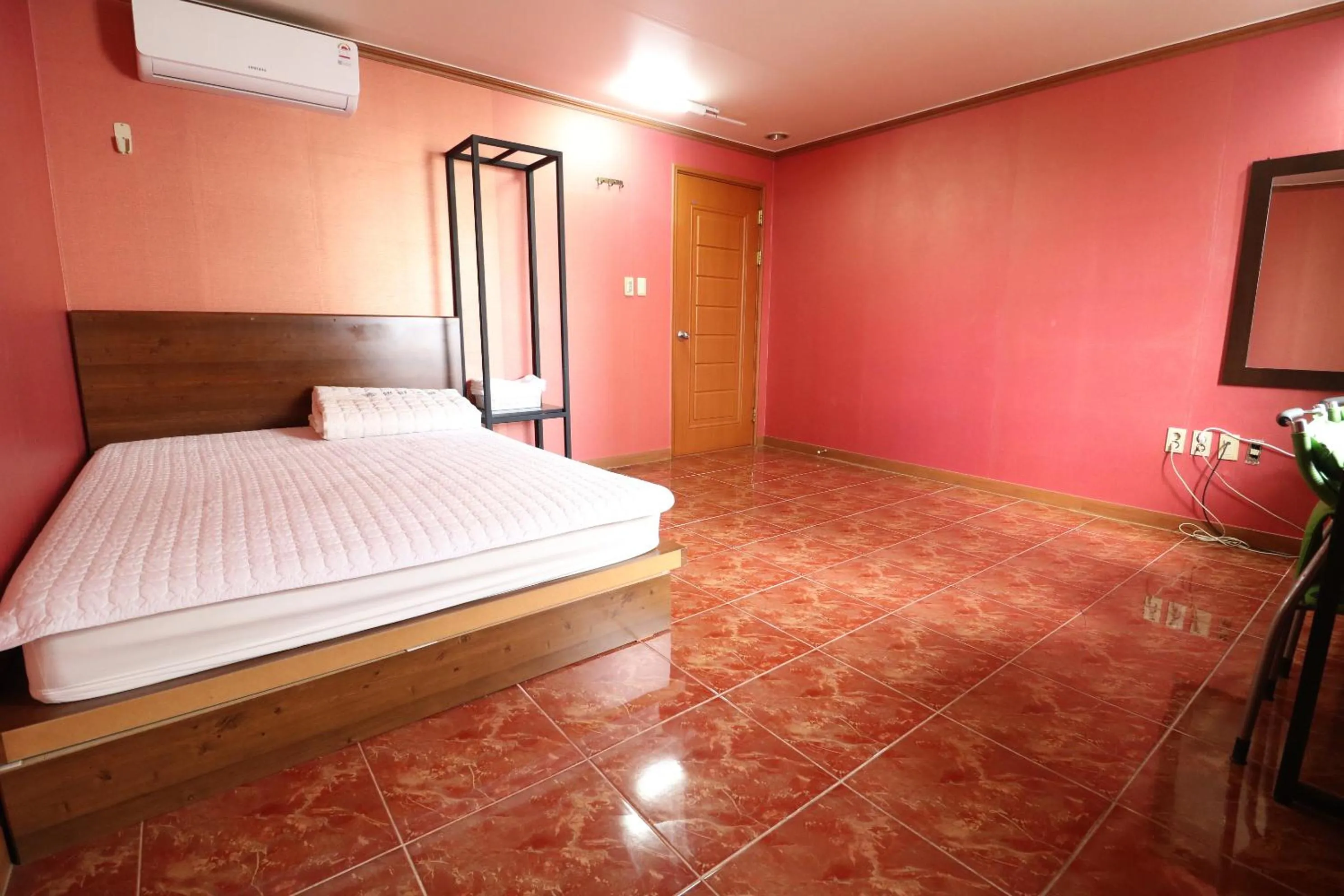 Bed in Busan Station Centum Hotel