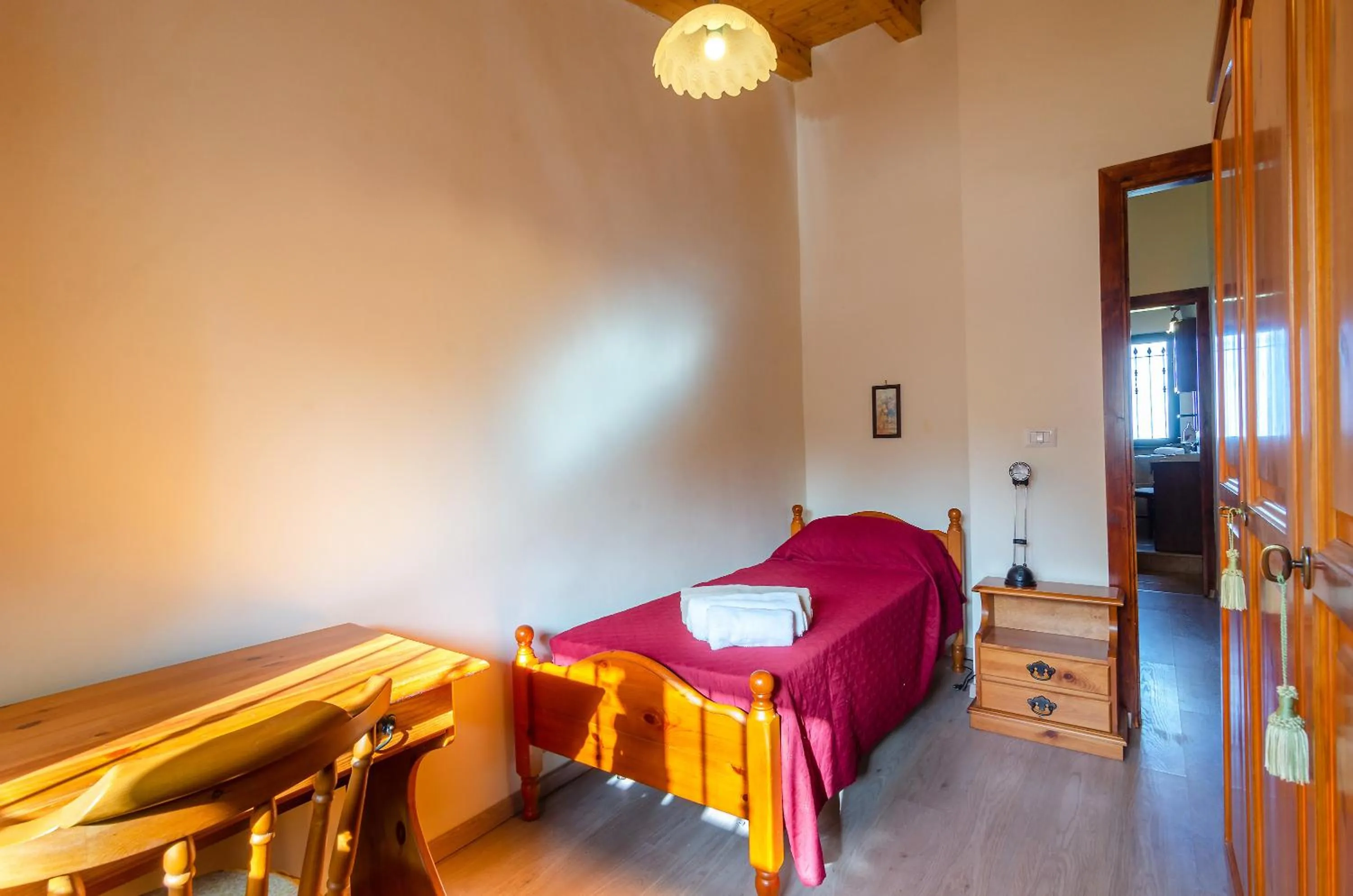 Bed in La Vecchia Torre - Villa panoramica in Collina