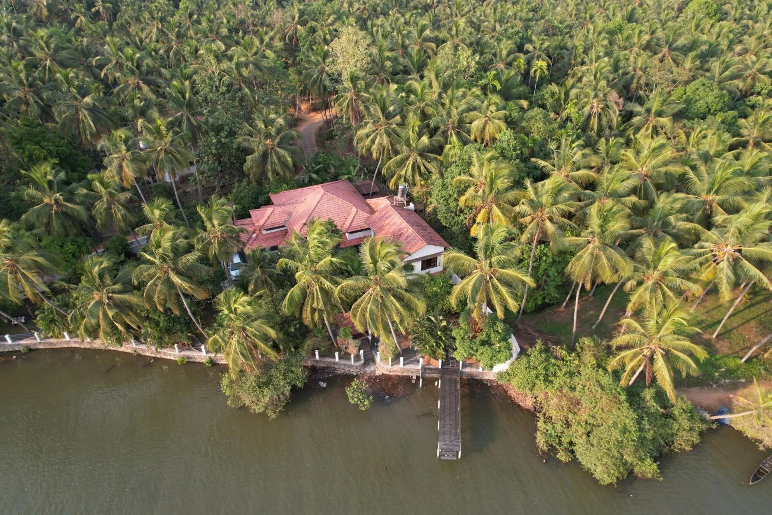 Bellevue Homestay and Wellness Centre
