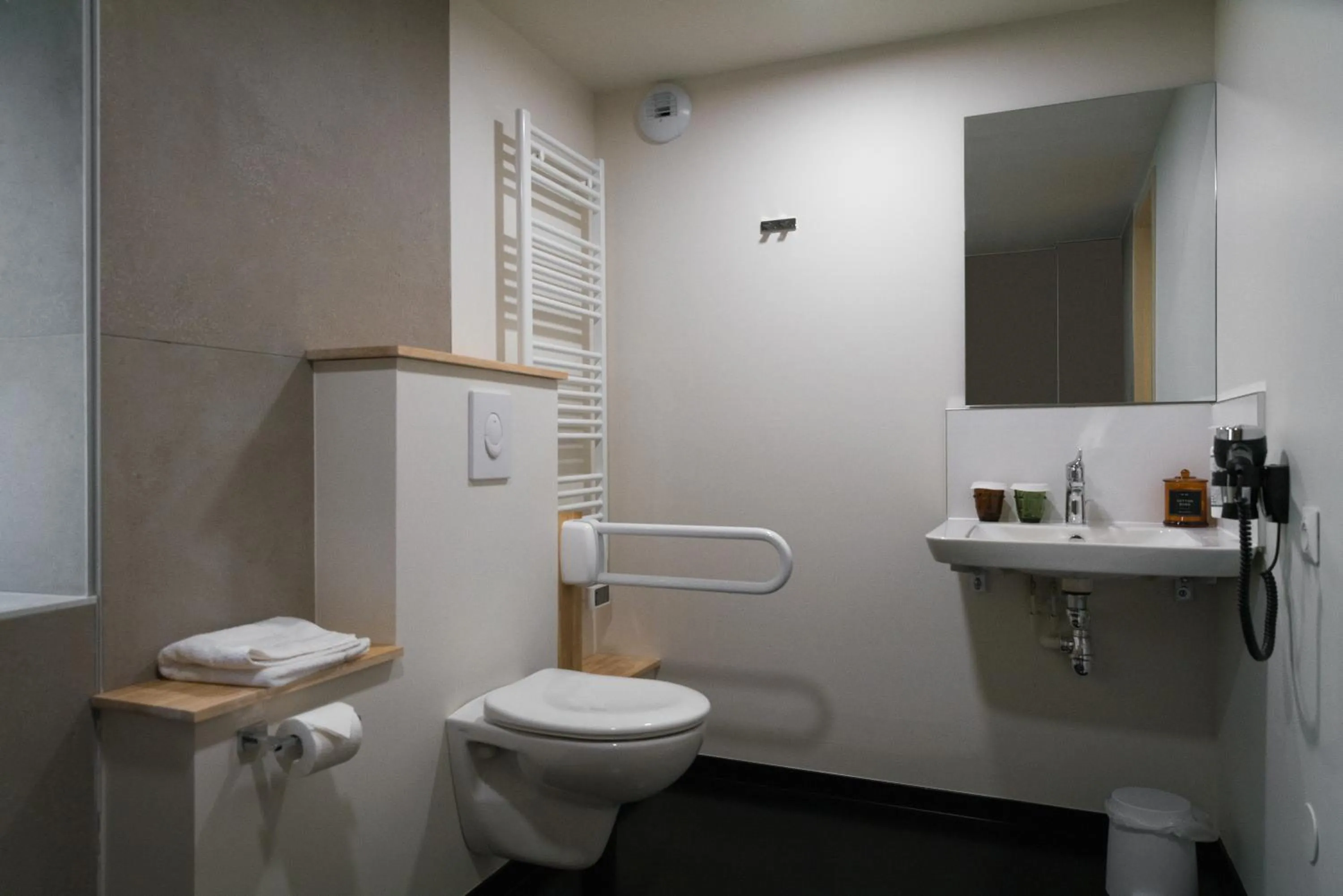 Bathroom in Domaine de l'Ecorcerie
