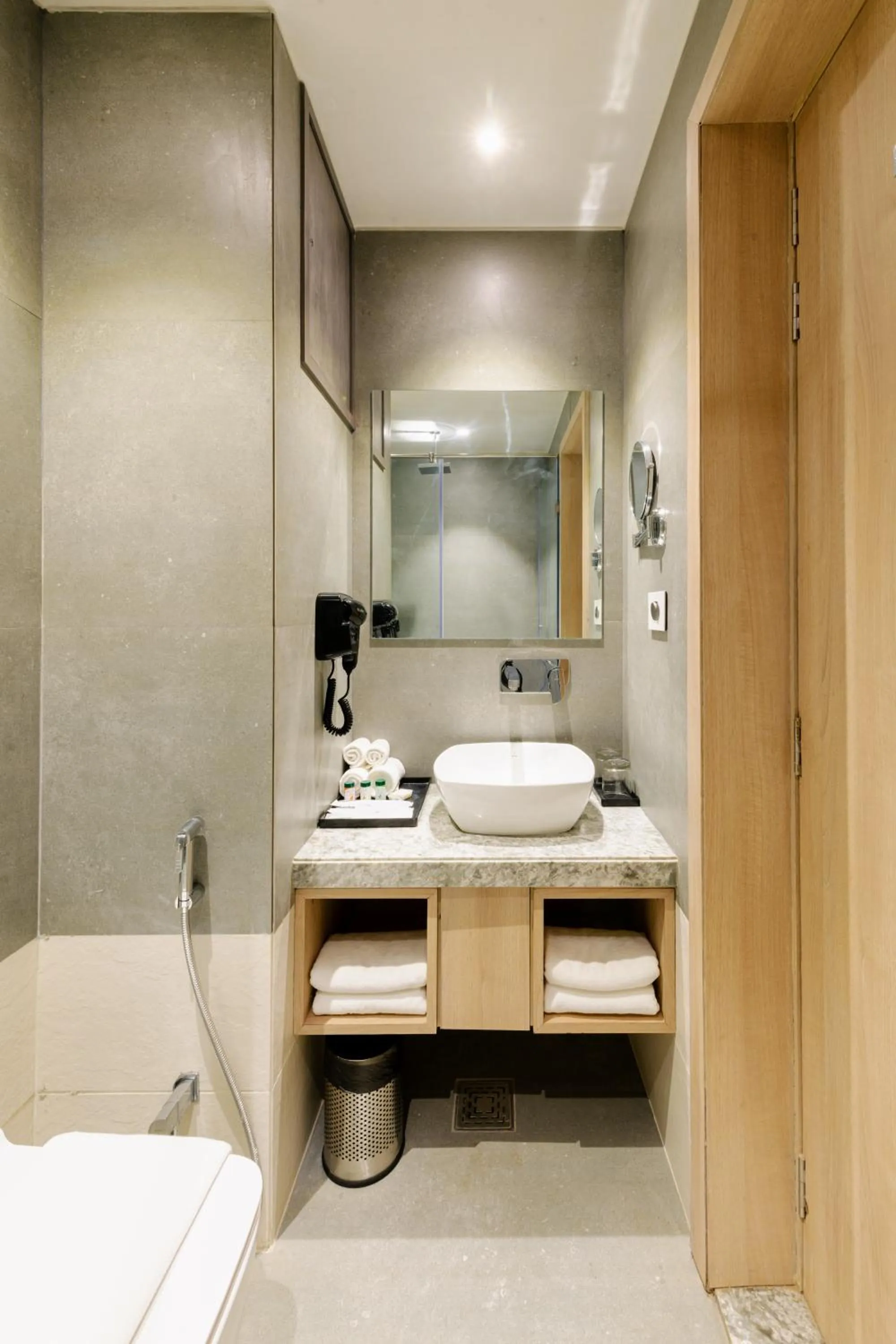 Bathroom, Bed in Signature Hotel