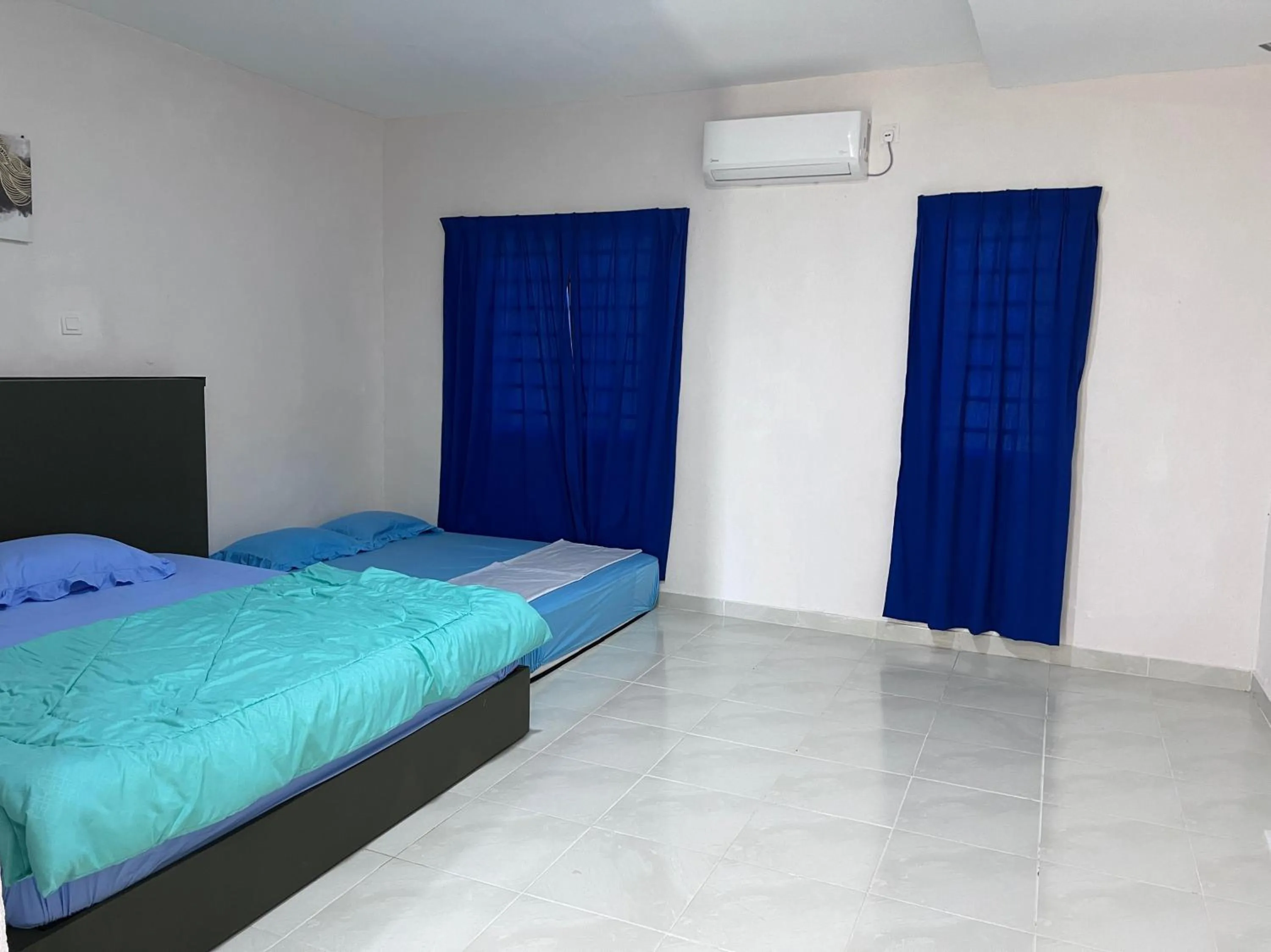 Bedroom, Bed in Hotel O Sri Ayu Inn