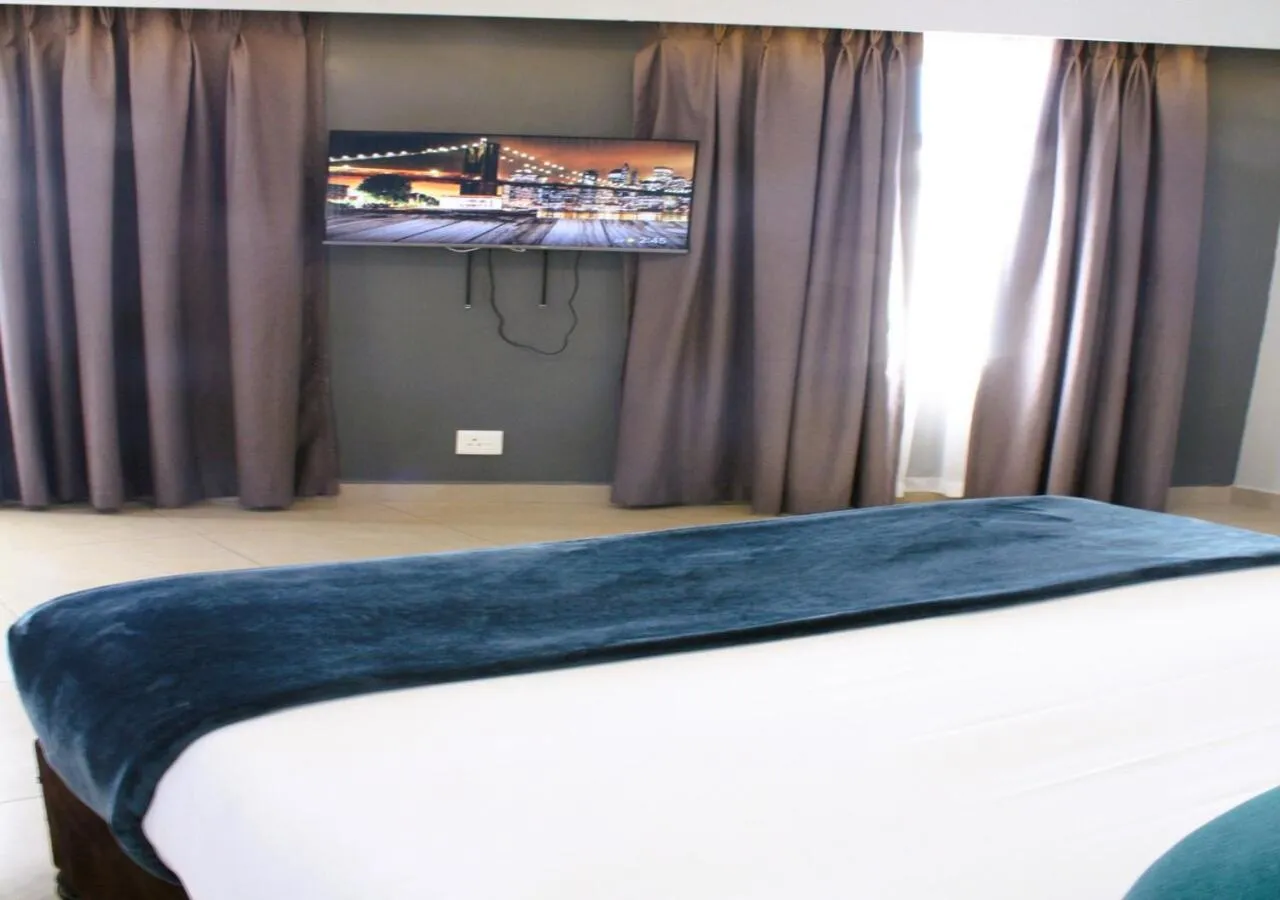 Bed in Bayside Self Catering and Hotel 14 Monty Naicker Pinestreet Durban
