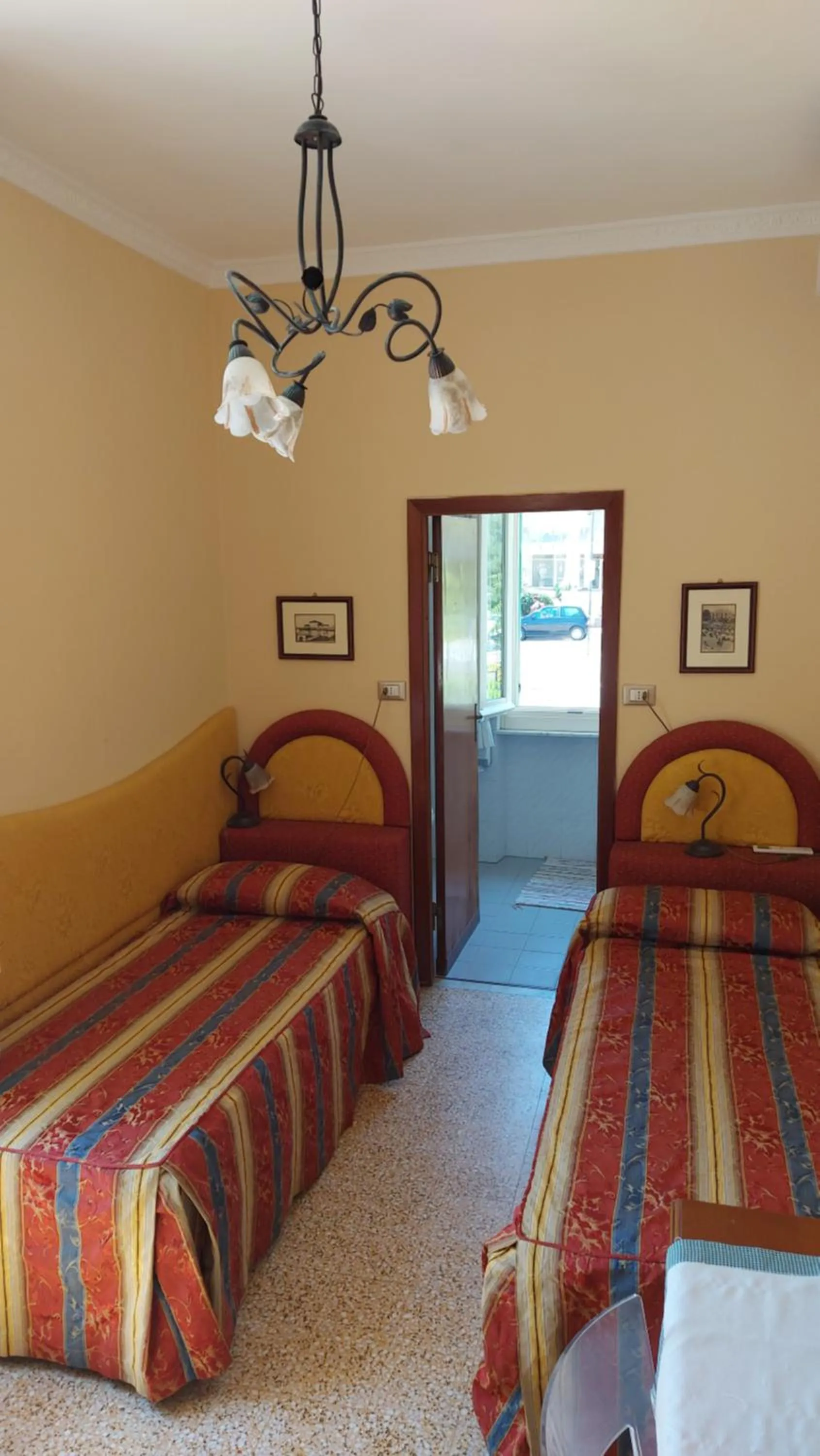 Bed in Albergo Regina