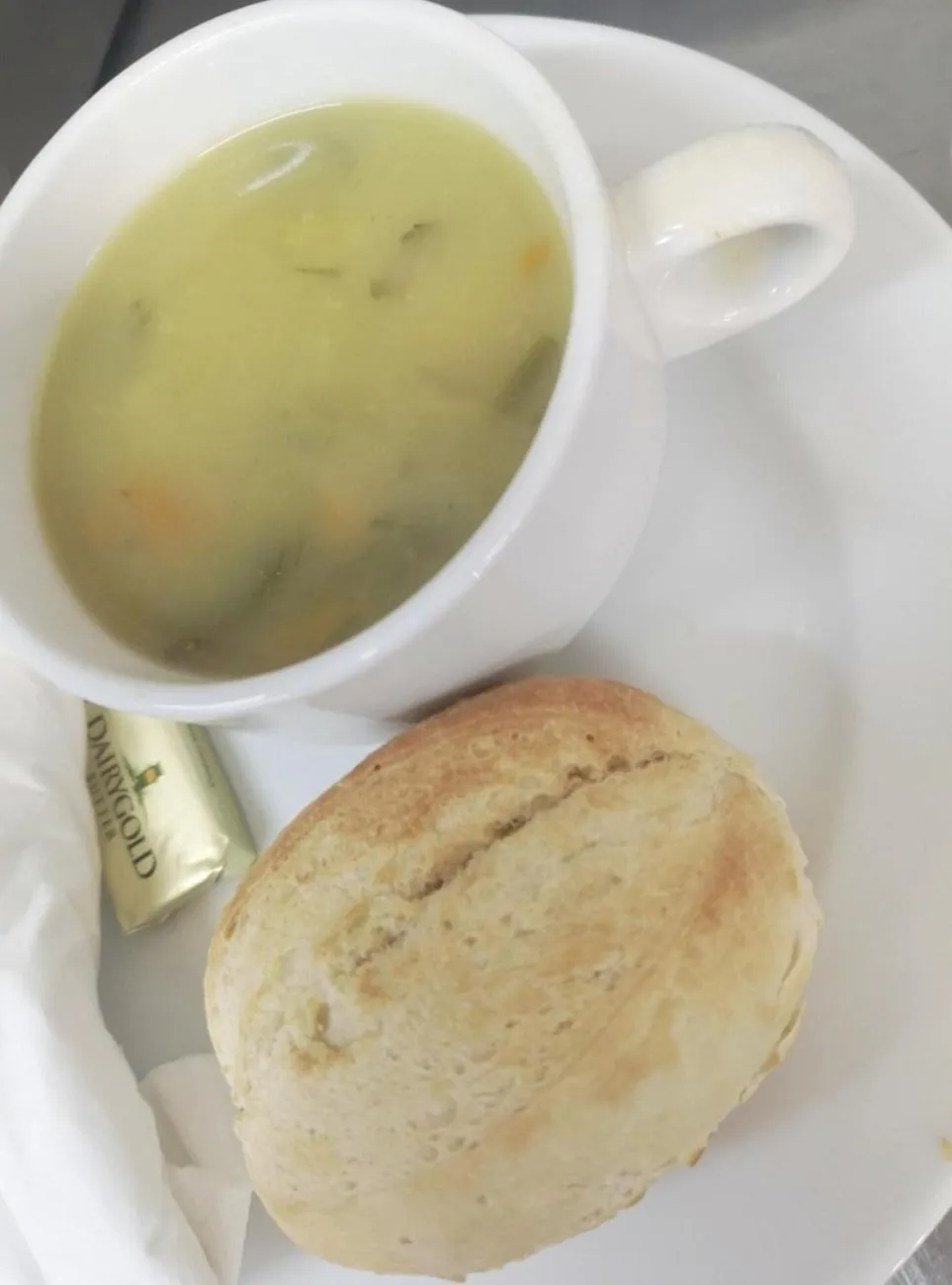 Restaurant/places to eat in Drummond Hotel