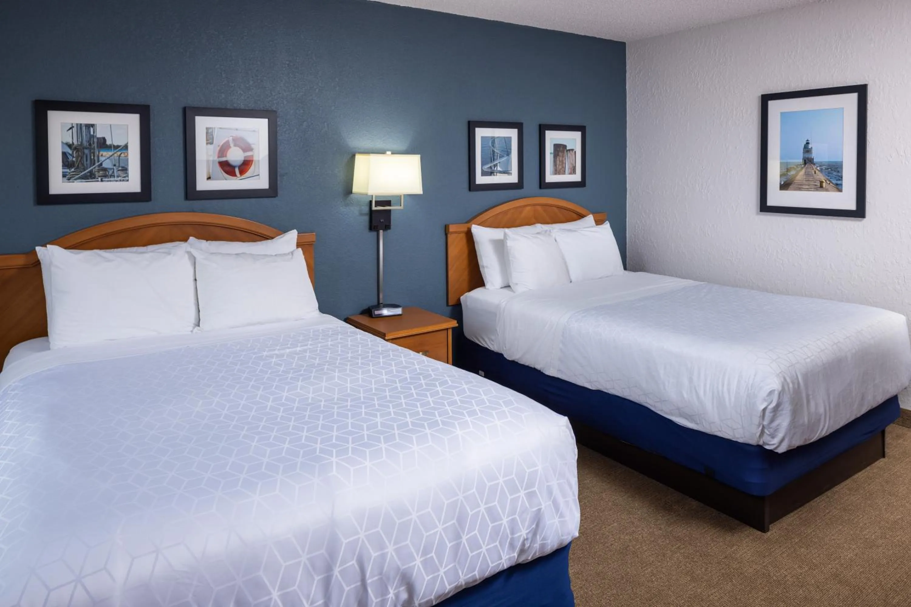 Bedroom, Bed in Harbor Town Inn, BW Signature Collection