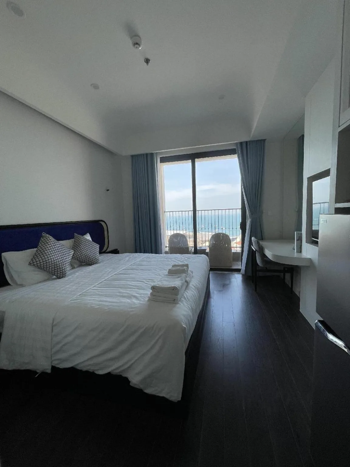 Photo of the whole room, Bed in We Young Apartments by HOFs - Fireworks & Ocean view