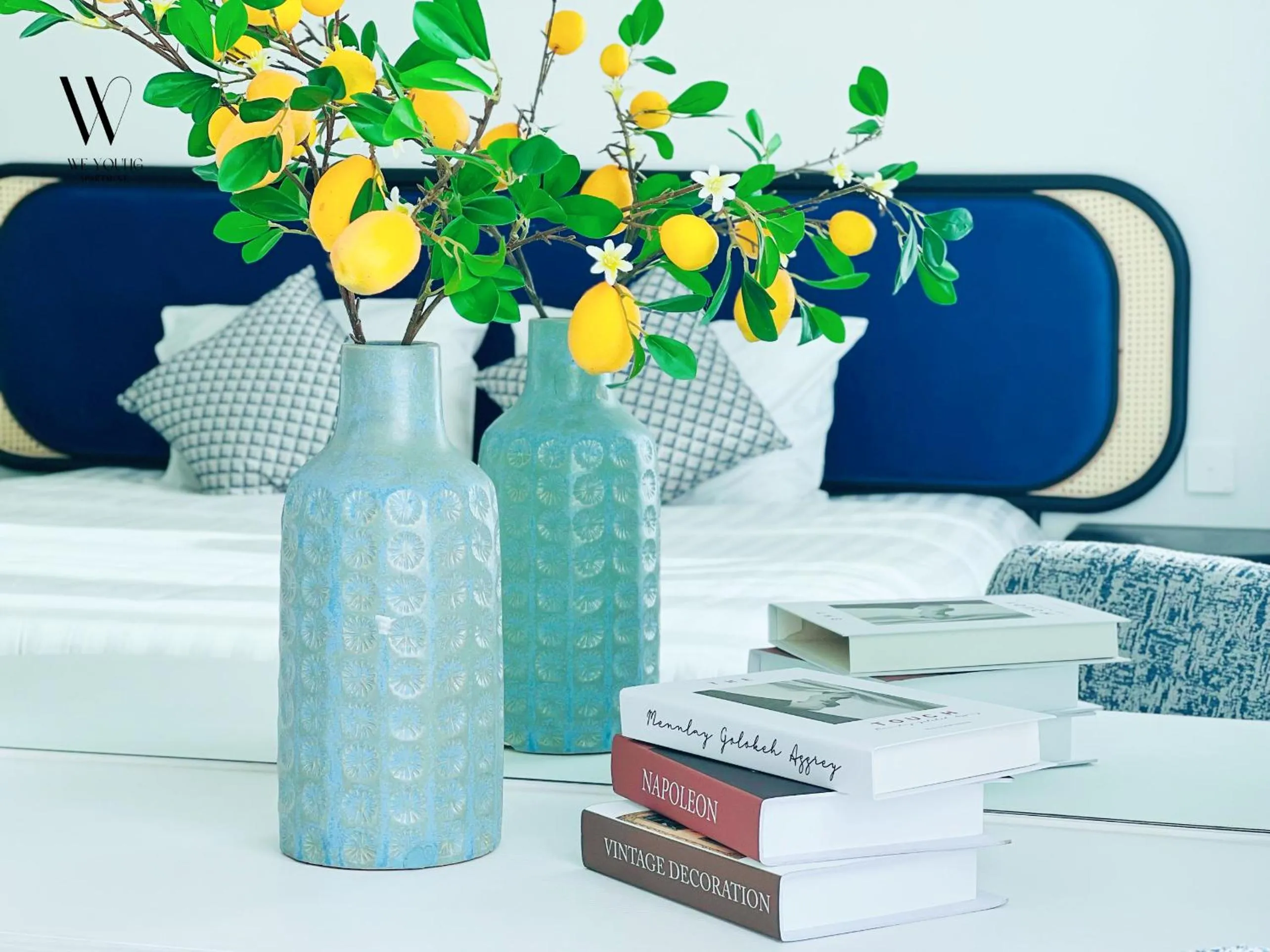 Seating area in We Young Apartments by HOFs - Fireworks & Ocean view