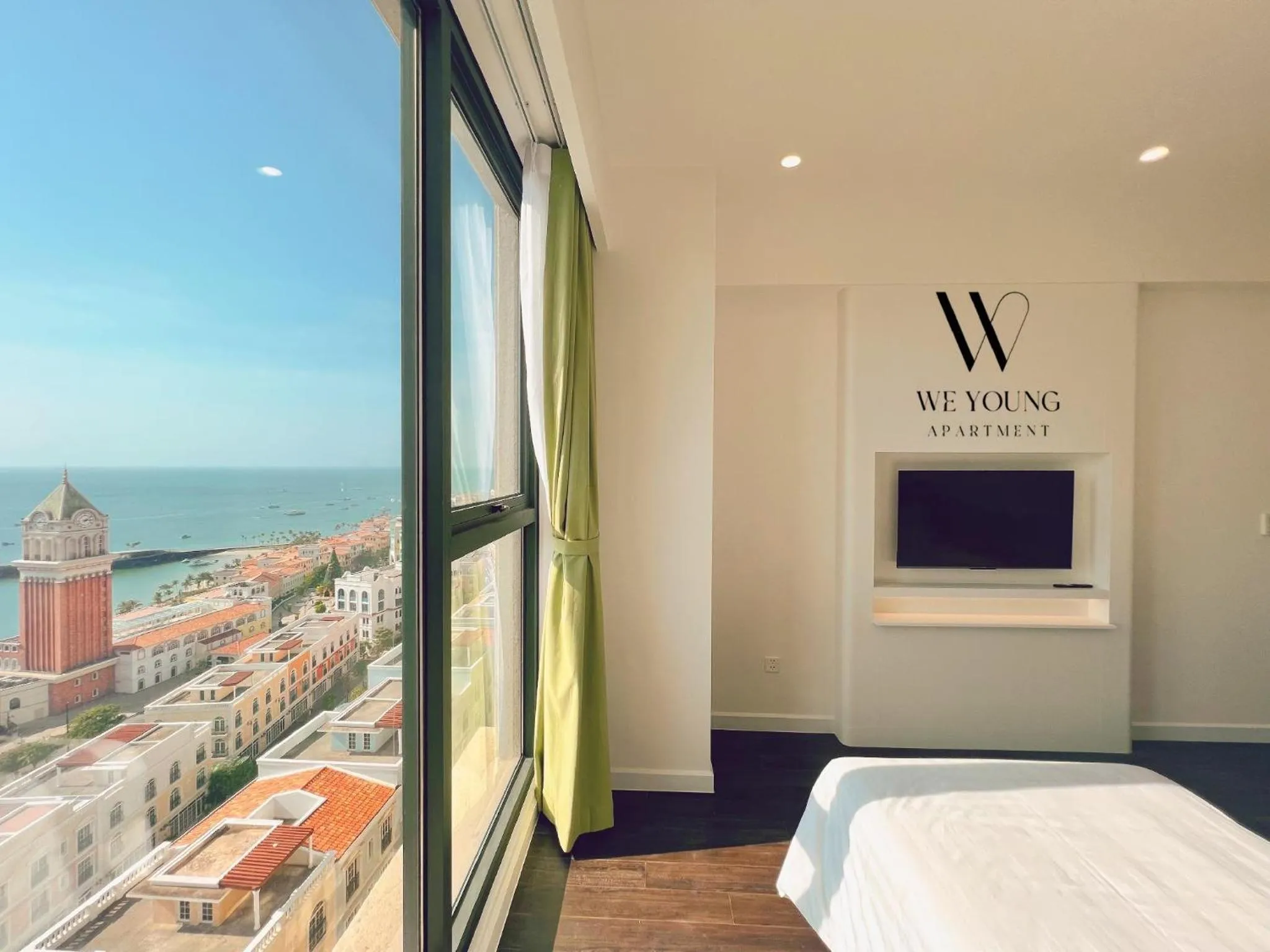 Sea view, Bed in We Young Apartments by HOFs - Fireworks & Ocean view