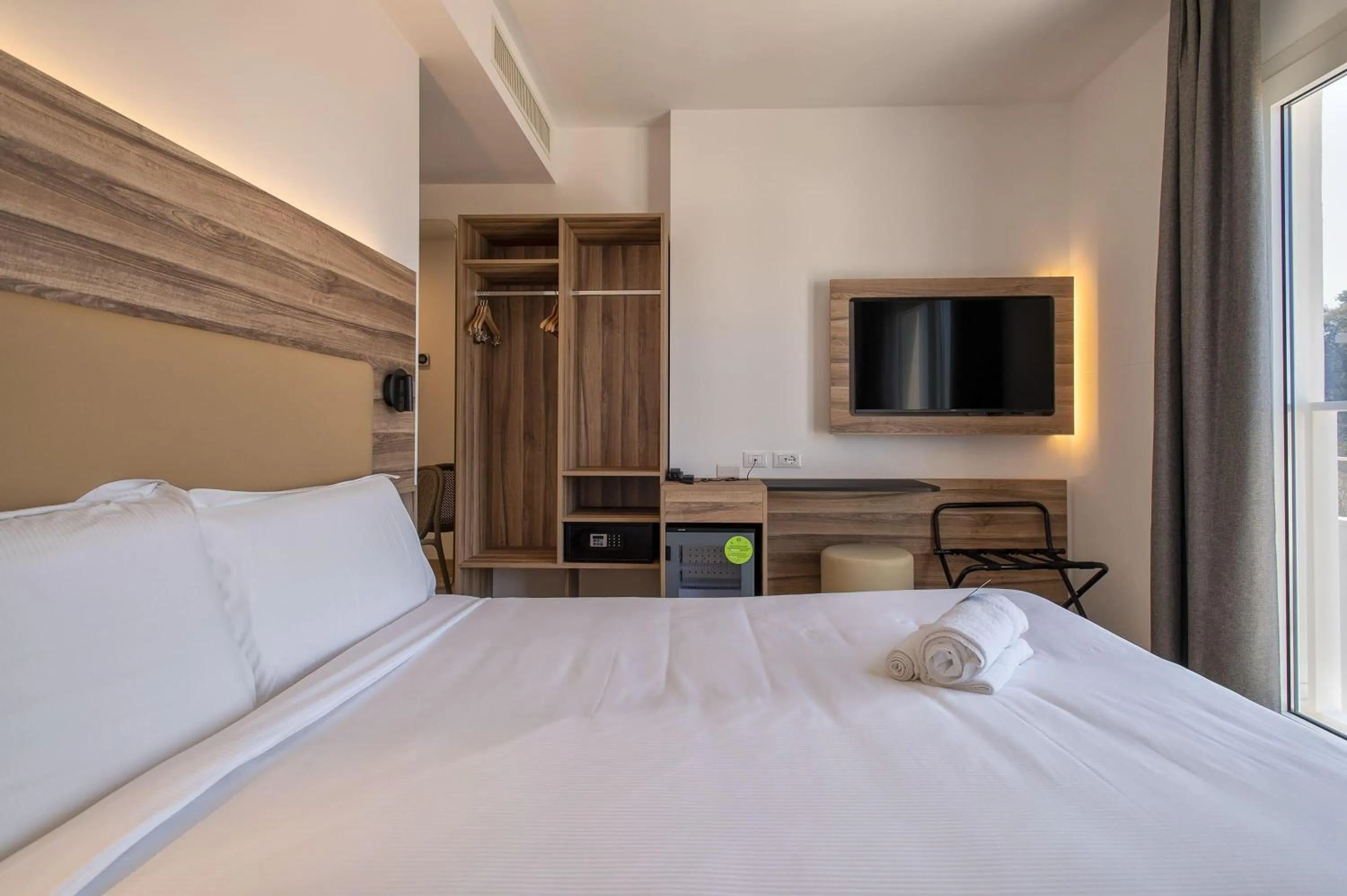 Photo of the whole room, Bed in B&B HOTEL Sassari