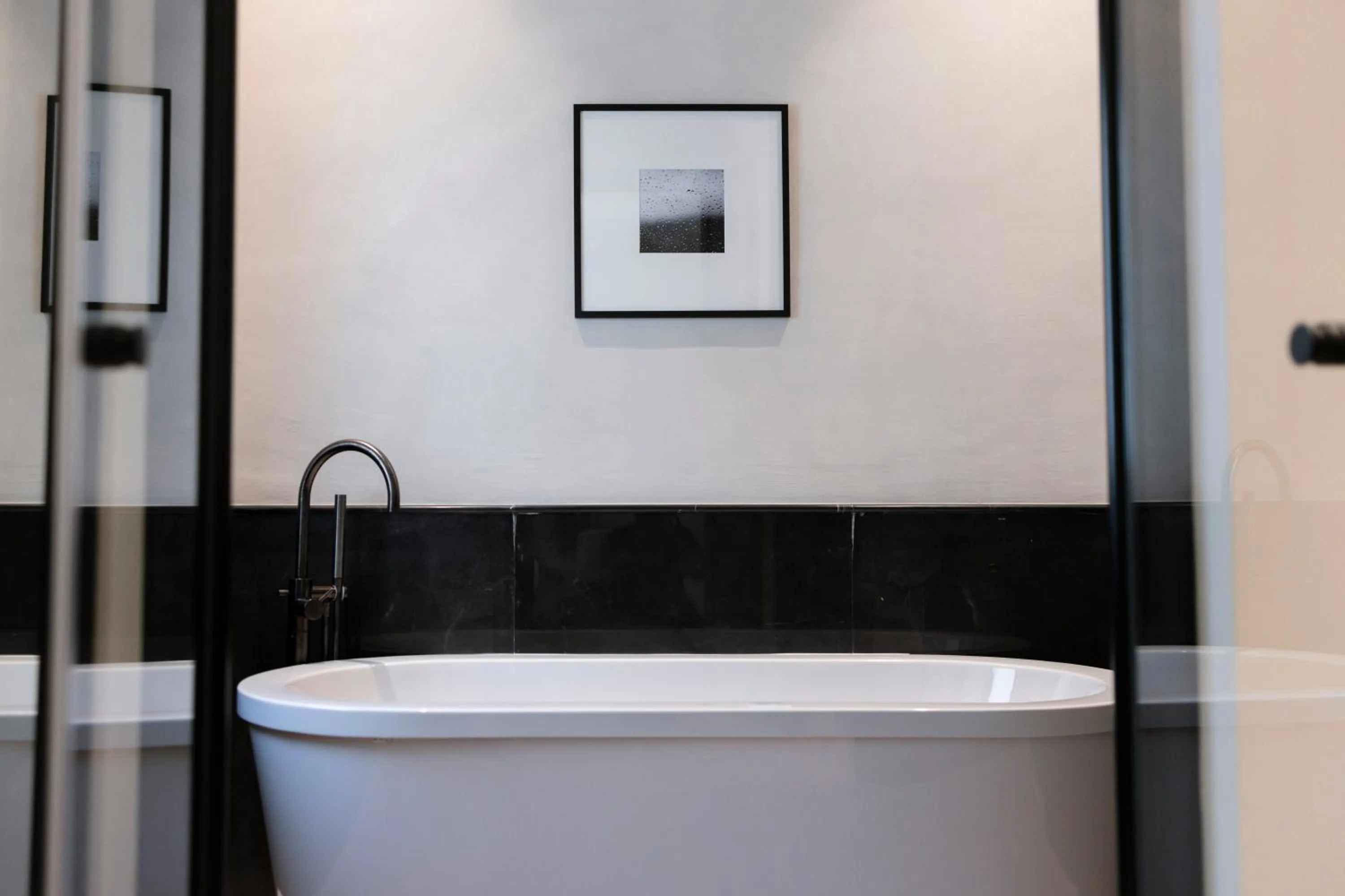 Shower in Hotel Boutique Sidonia