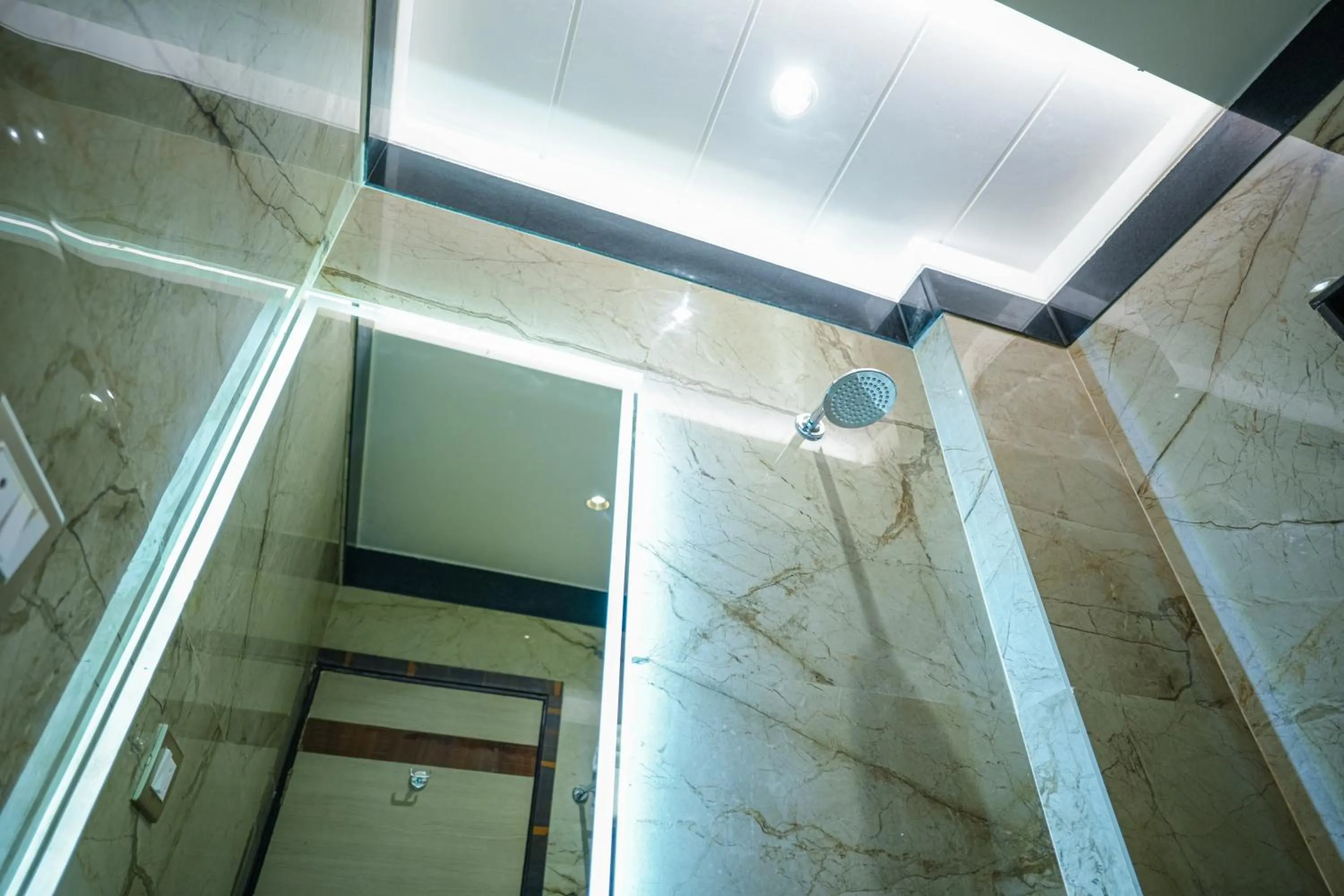 Shower in Sri Shyam Villas Near Kashi Vishwanath Temple