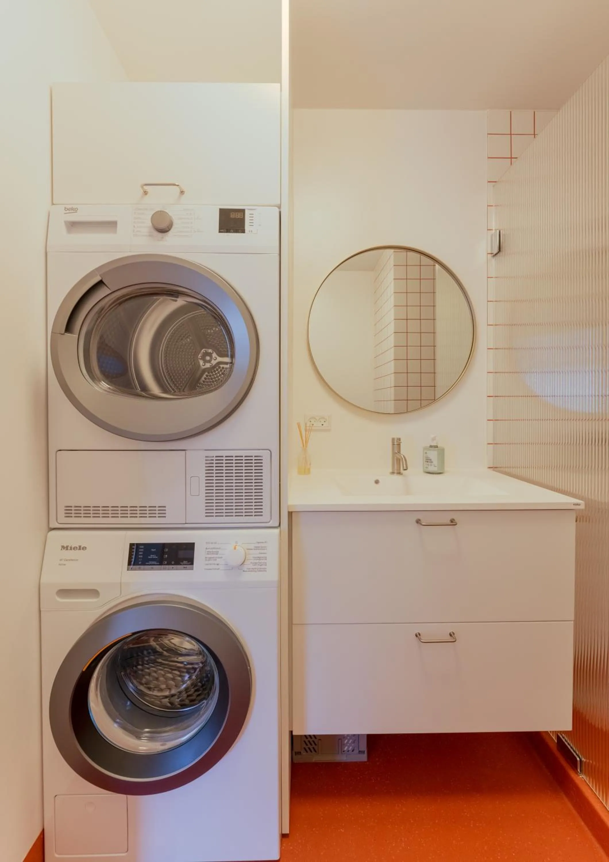 washing machine in Charming Central Tórshavn Retreat - 2BR Apartment