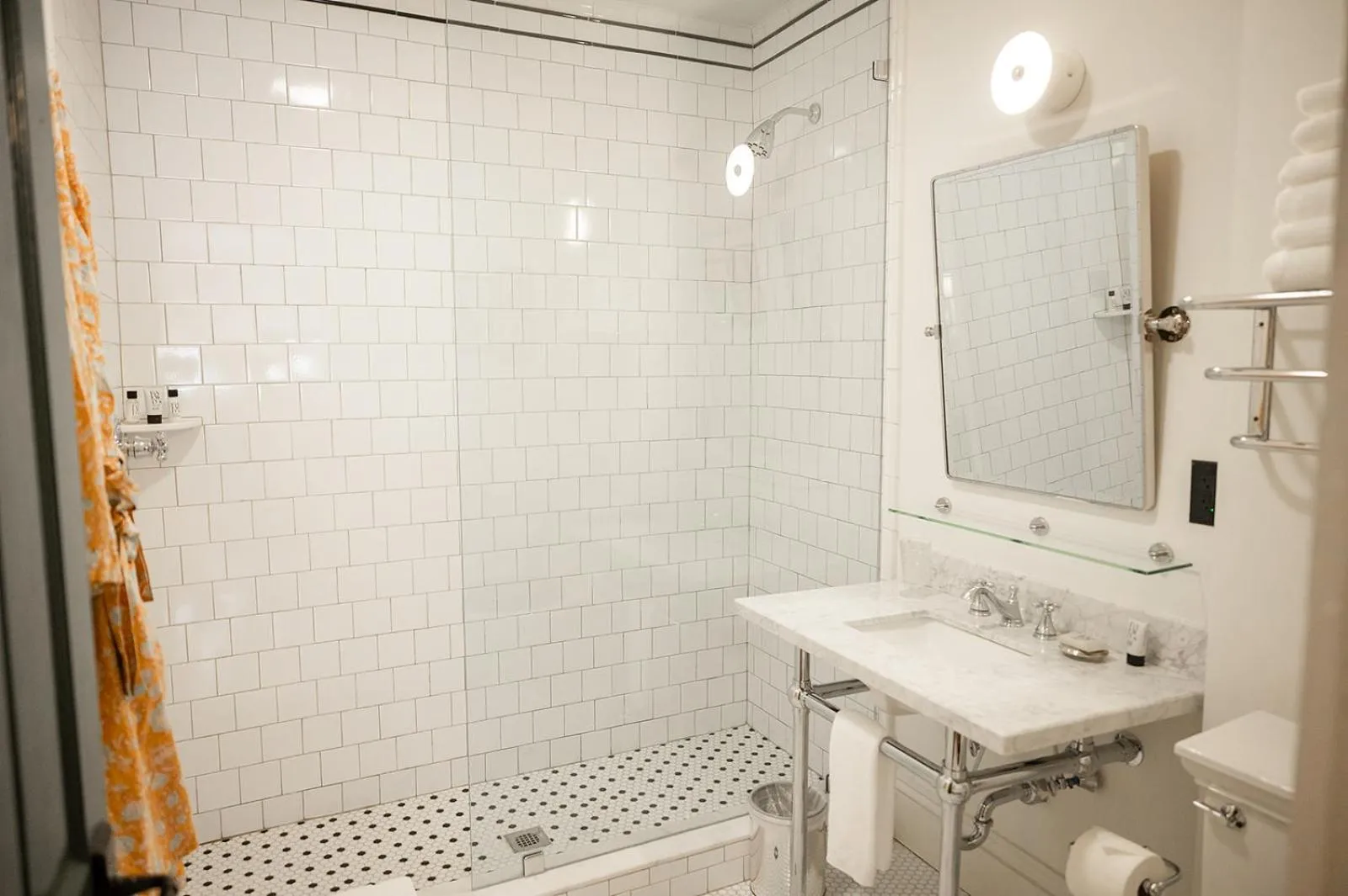 Shower in The Celestine