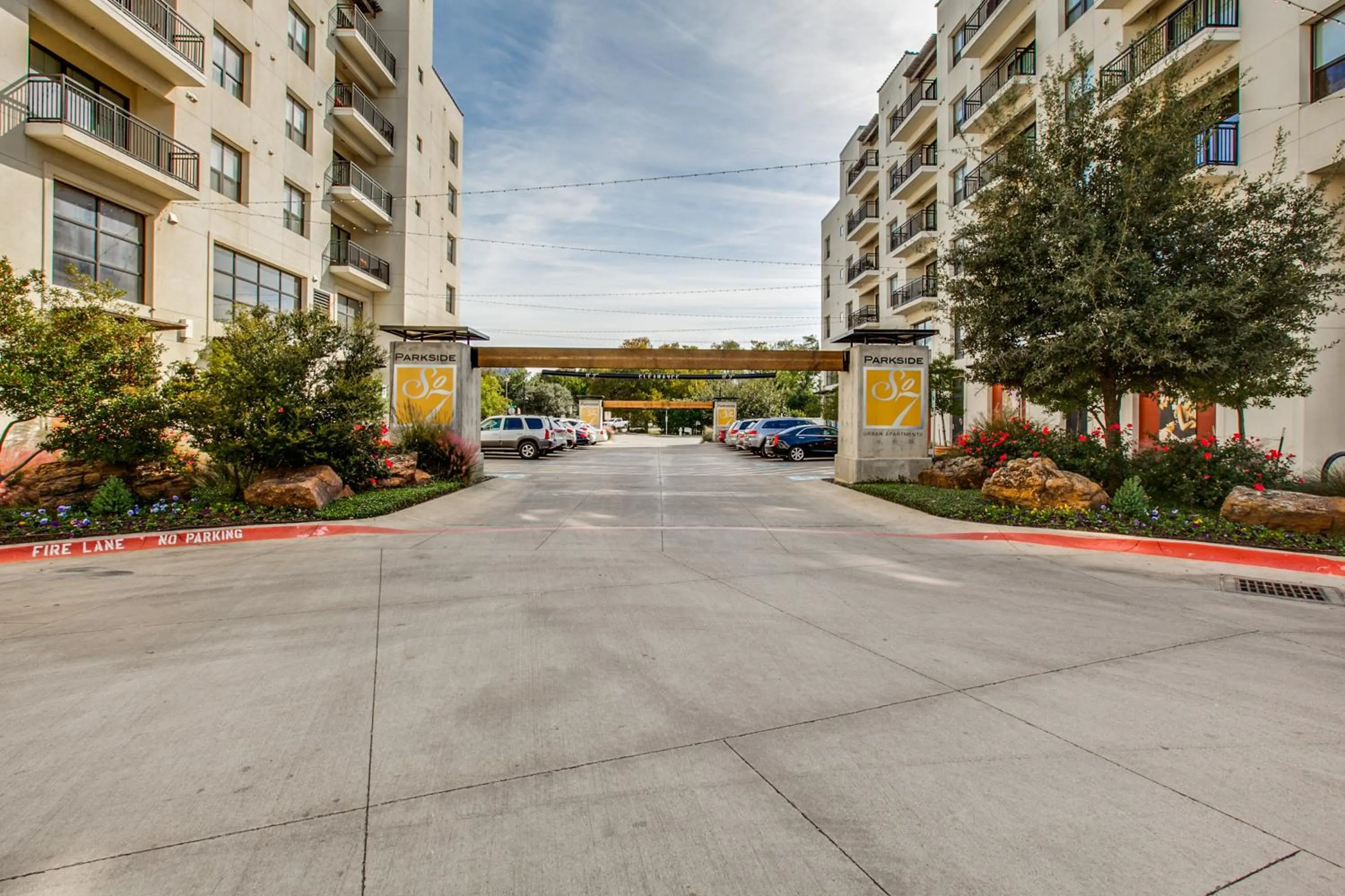 Property building in Mint House Fort Worth - Cultural District