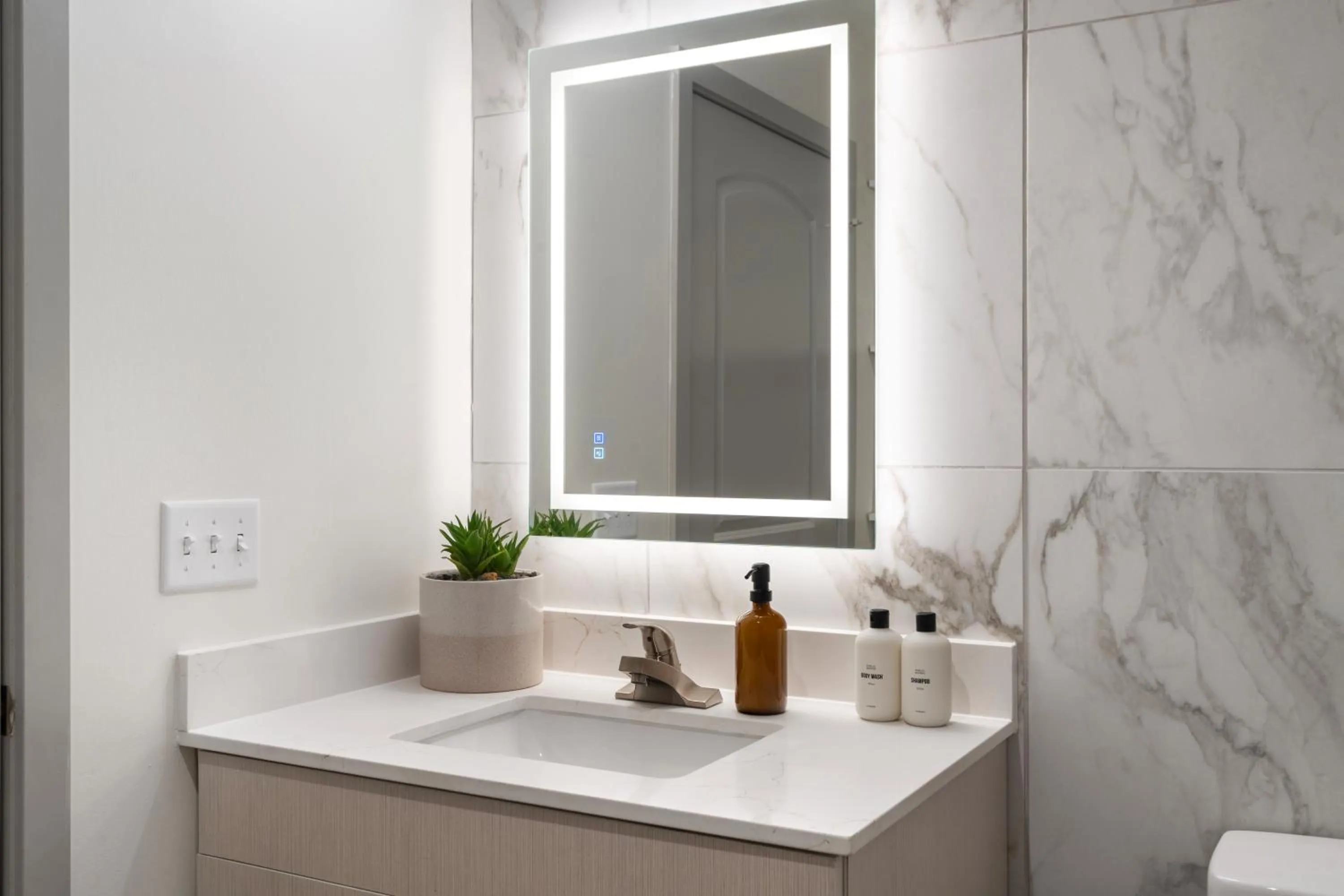 Bathroom in Mint House Fort Worth - Cultural District