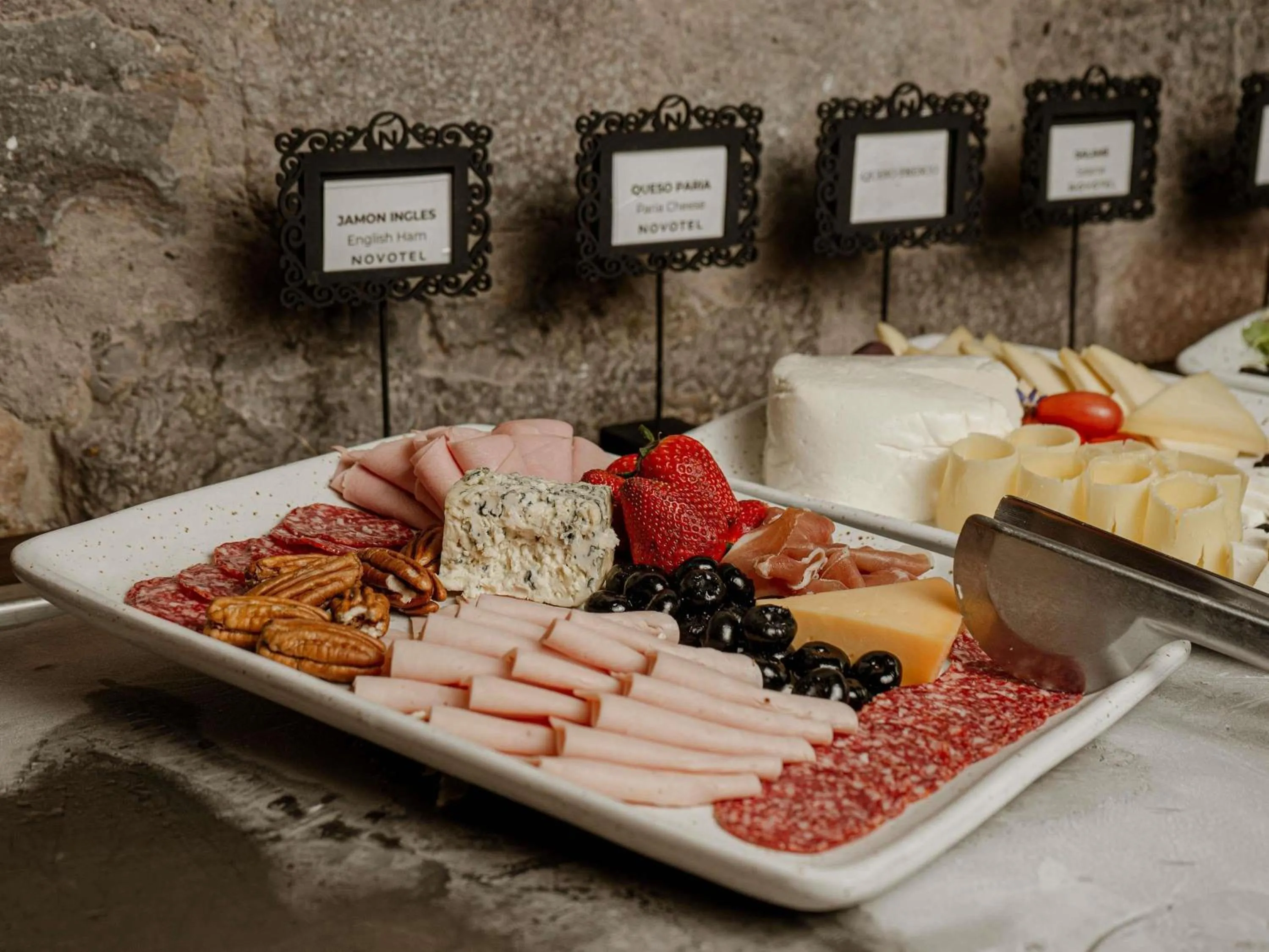 Restaurant/places to eat in Novotel Cusco