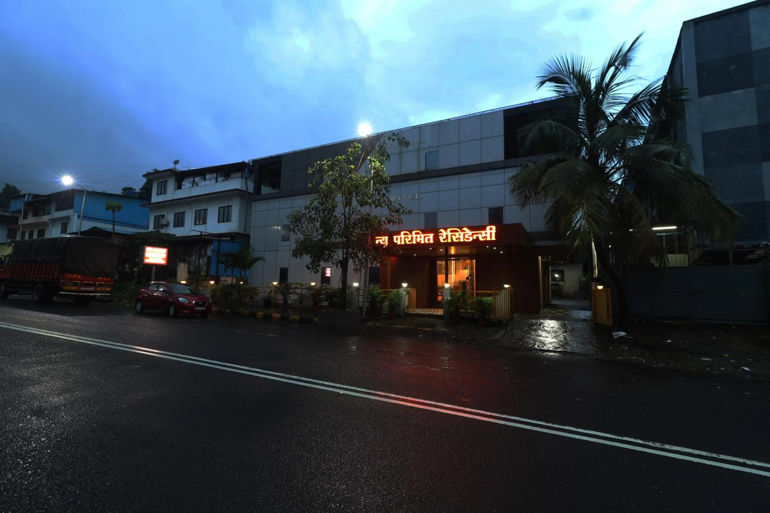 Night in New Parimeet Residency