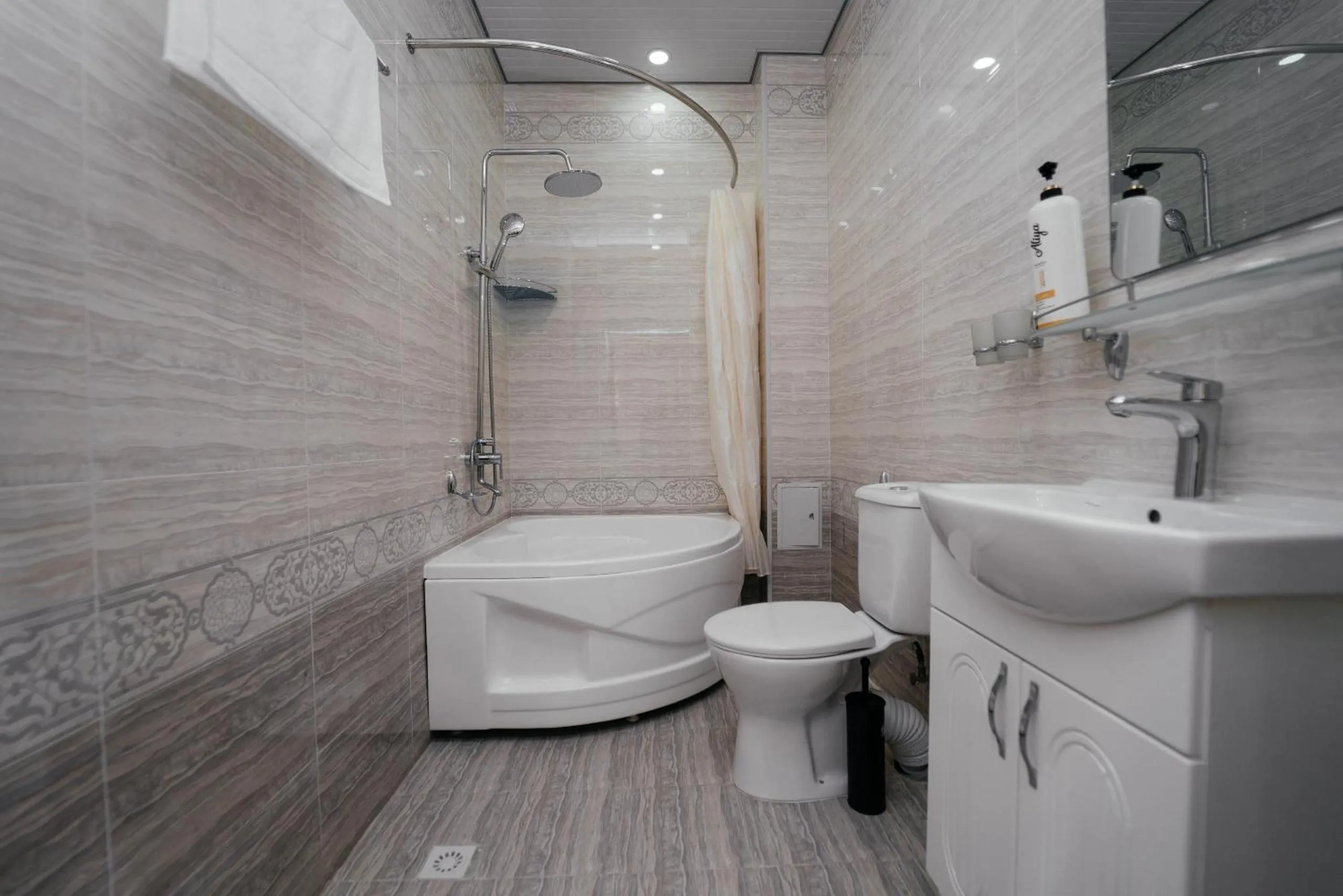 Shower in ZAAL Hotel