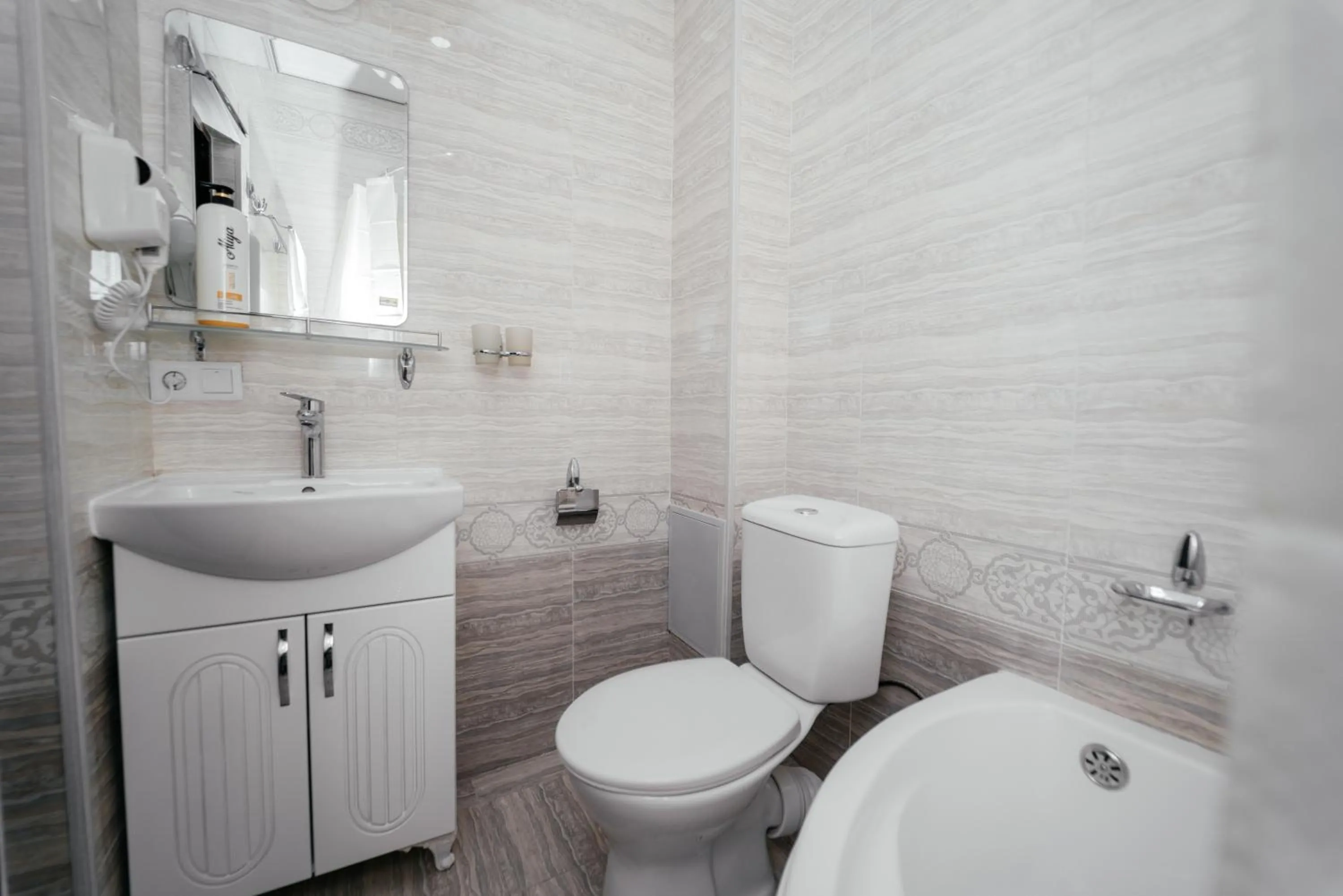 Shower in ZAAL Hotel