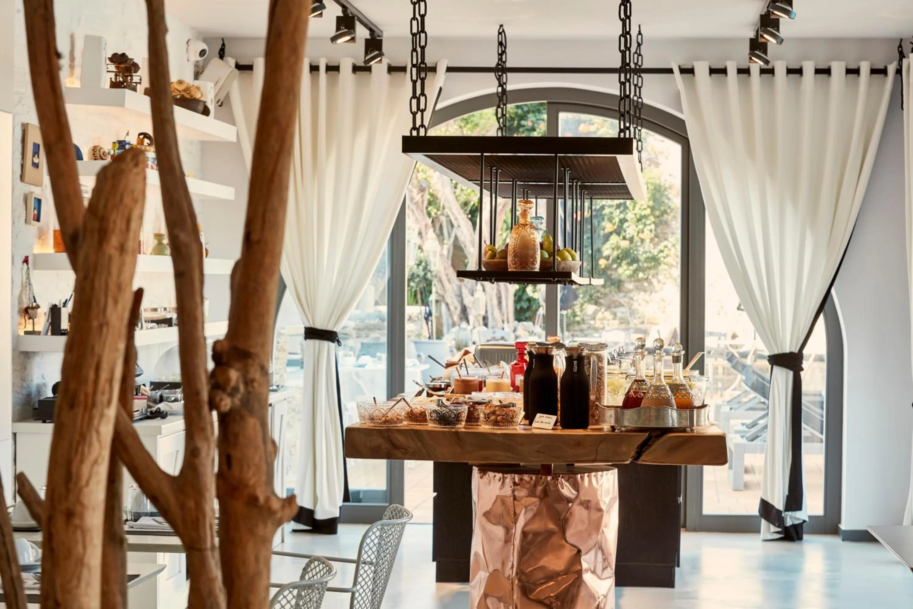 Banquet/Function facilities in Liostasi