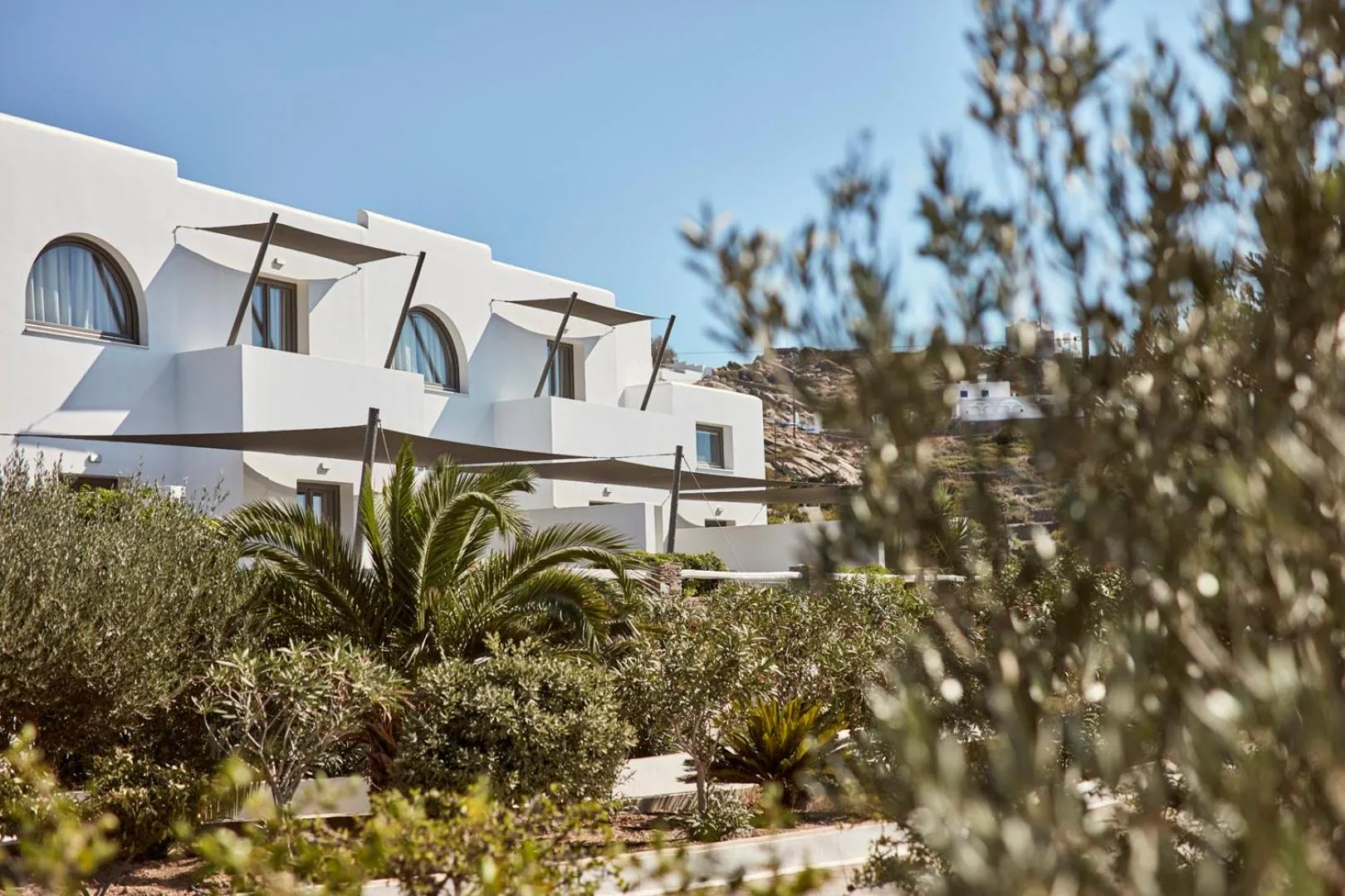 Property building in Liostasi