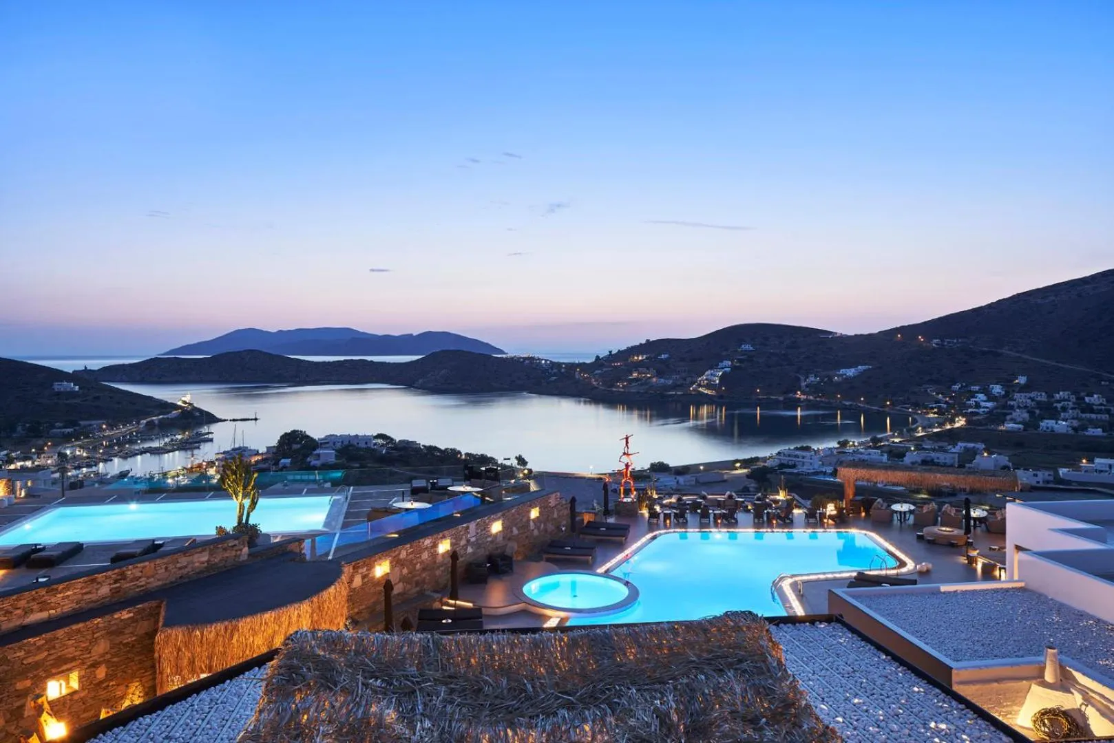 Property building in Liostasi