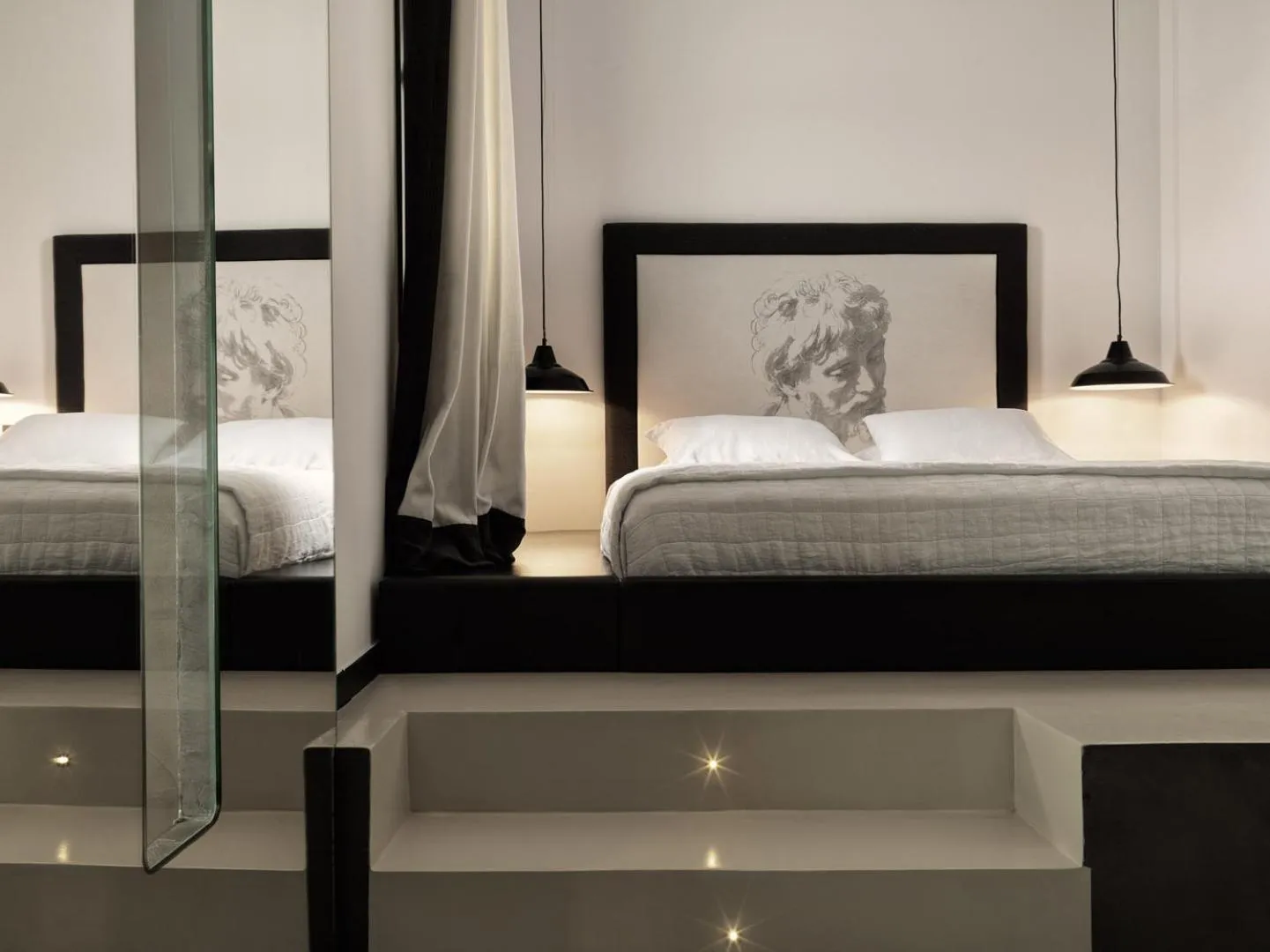 Bedroom, Bed in Liostasi