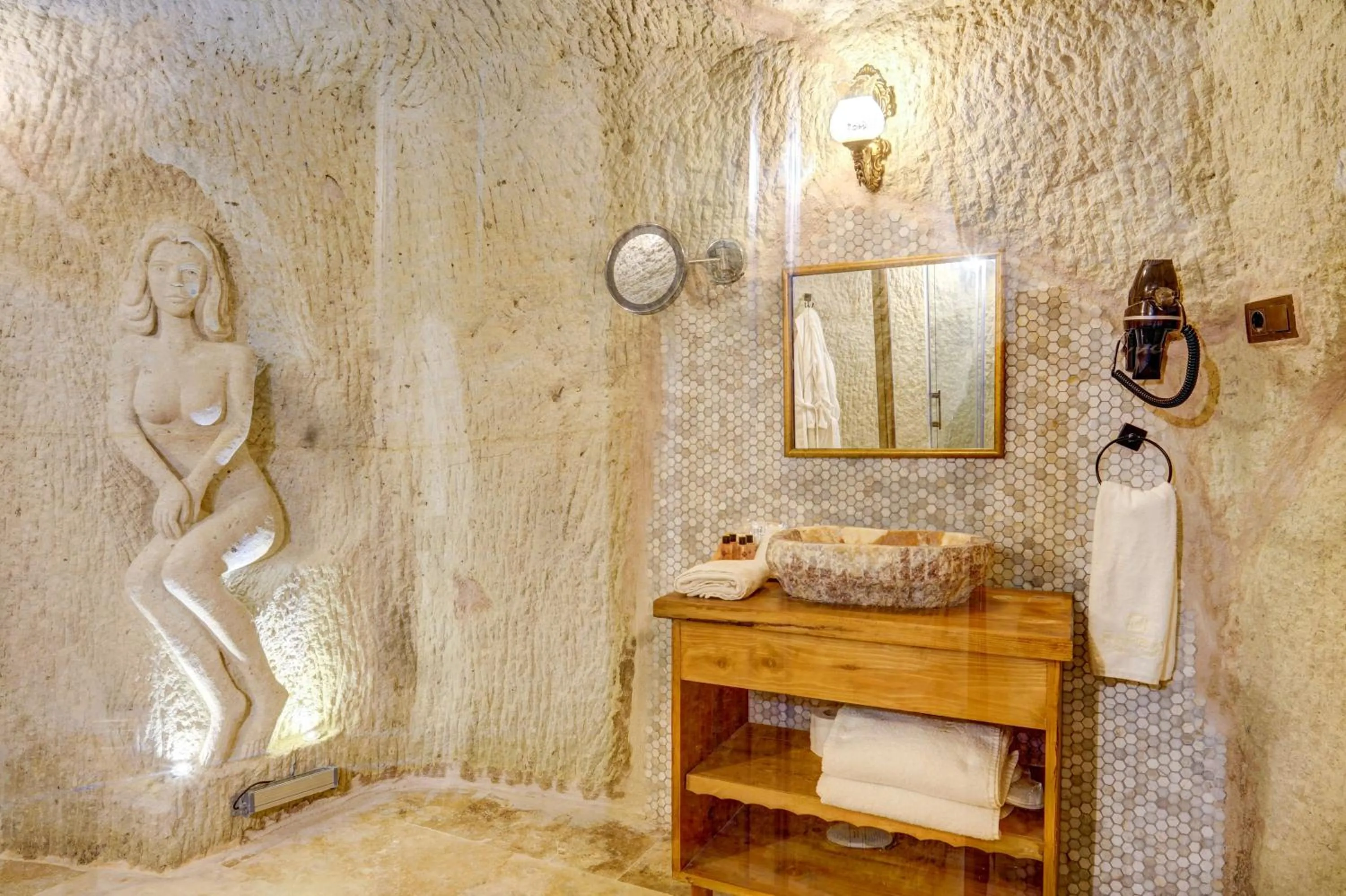 Bathroom in Marbay Cave Cappadocia