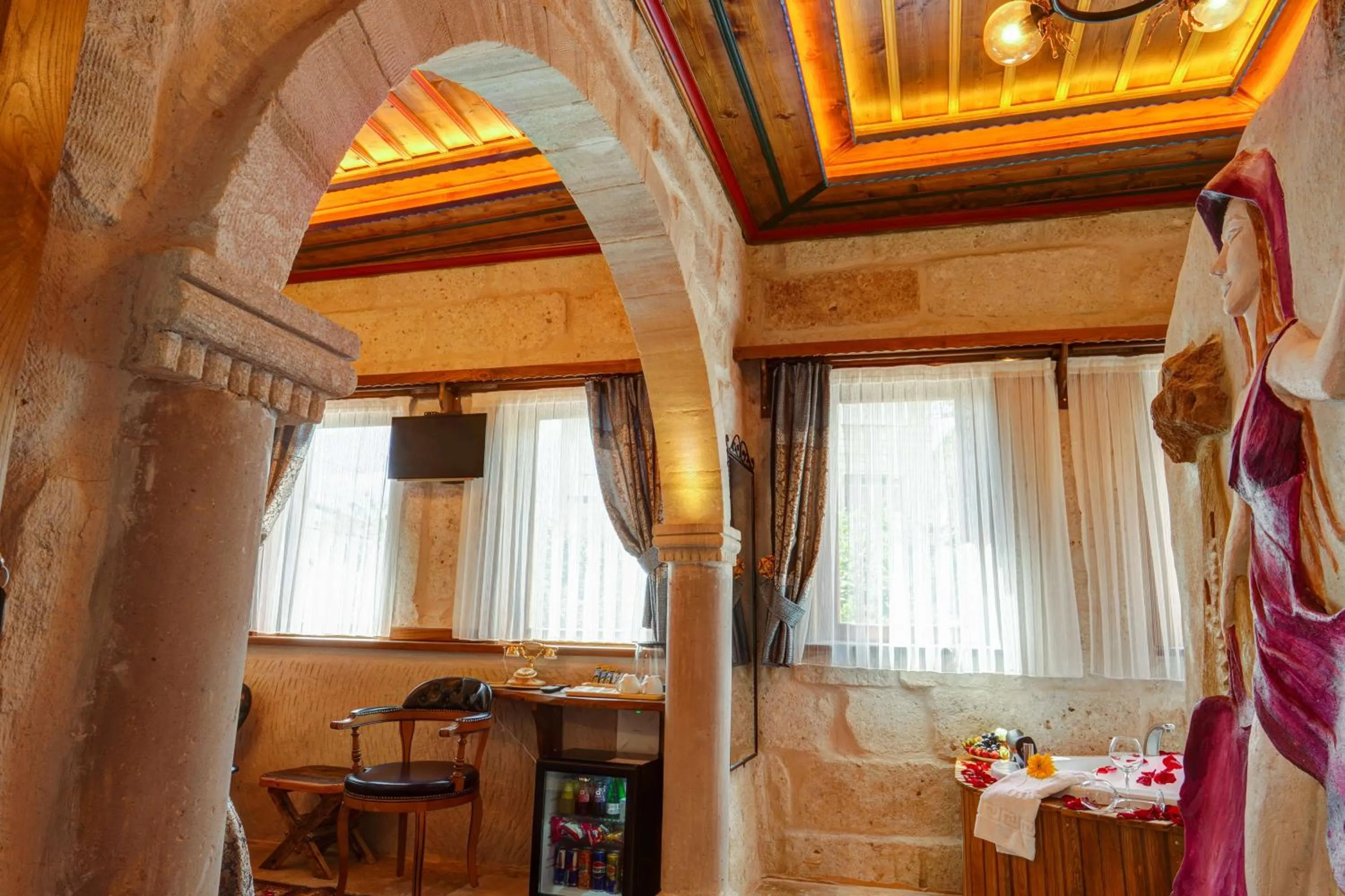 Photo of the whole room in Marbay Cave Cappadocia