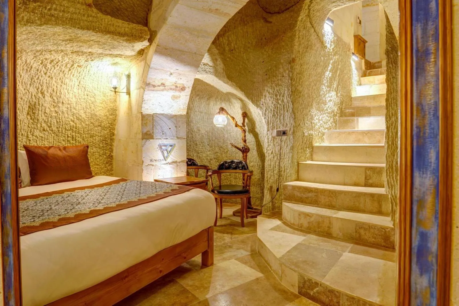 Photo of the whole room, Bed in Marbay Cave Cappadocia