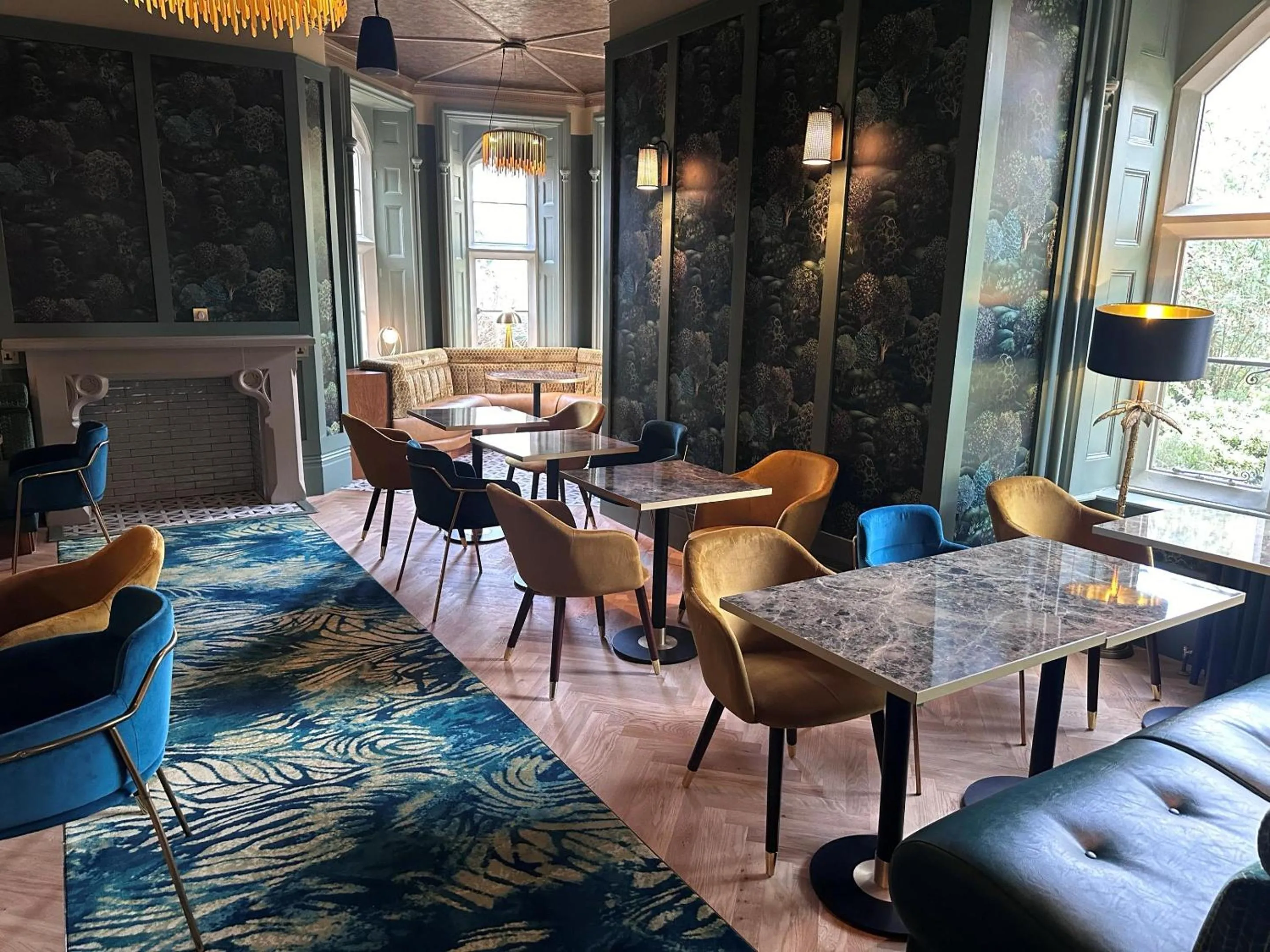 Lounge or bar in Best Western Abbots Barton Hotel