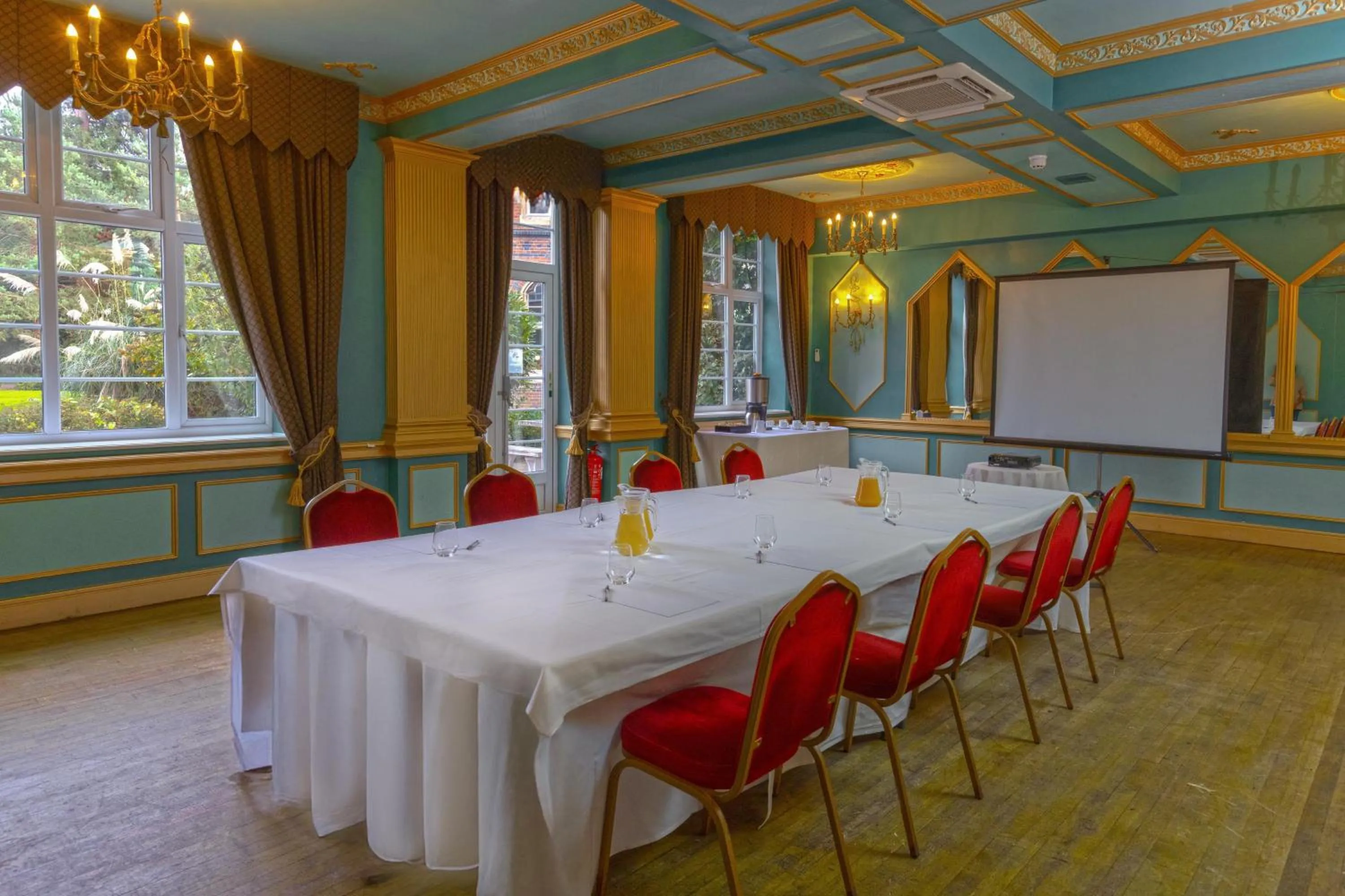 Spa and wellness centre/facilities in Best Western Abbots Barton Hotel