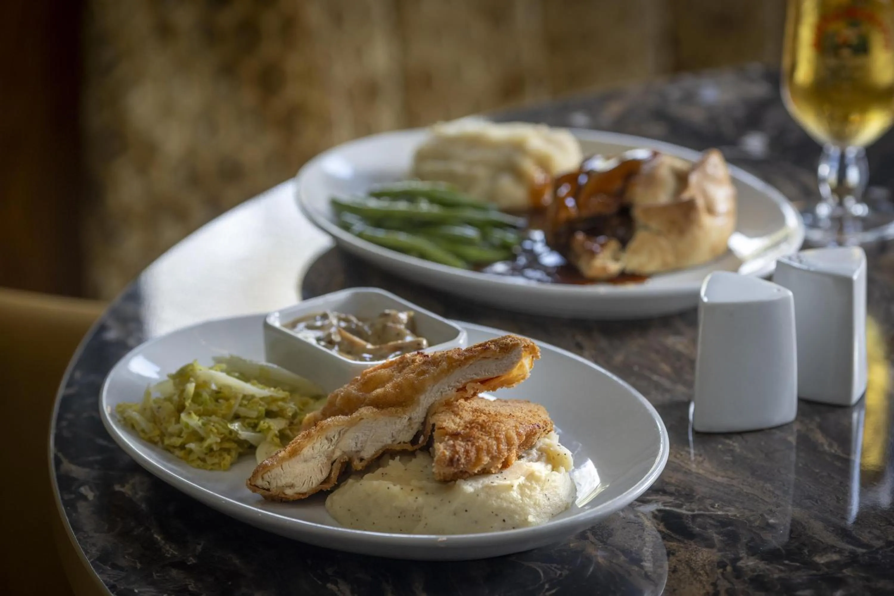 Lounge or bar in Best Western Abbots Barton Hotel