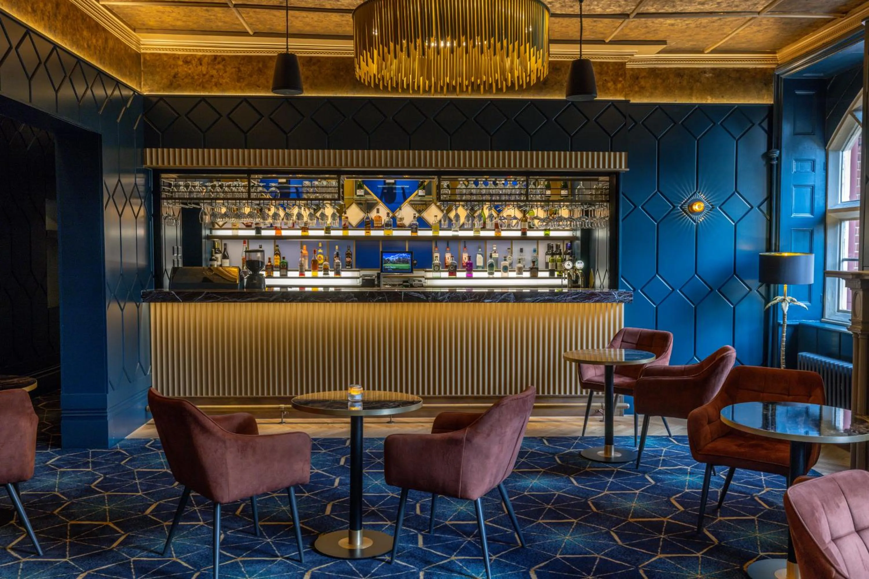 Lounge or bar in Best Western Abbots Barton Hotel