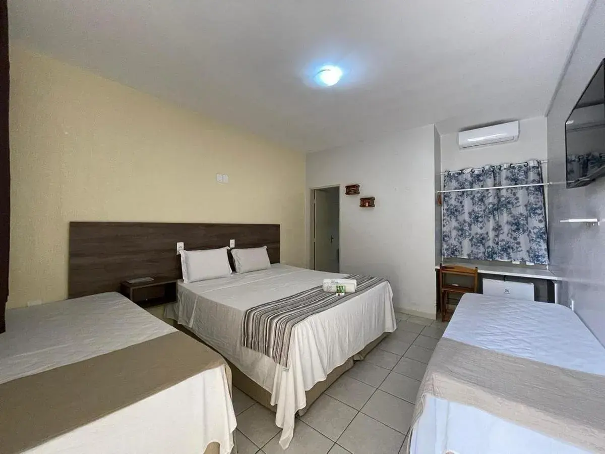 Quadruple Room with Bathroom in A Cabana pousada Quadruple Room with Bathroom in A Cabana pousada