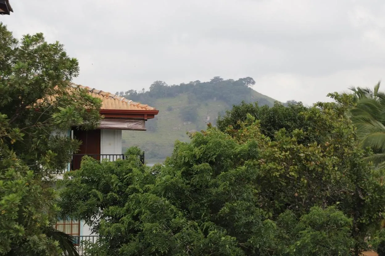 Property building in Nilambara Lake View