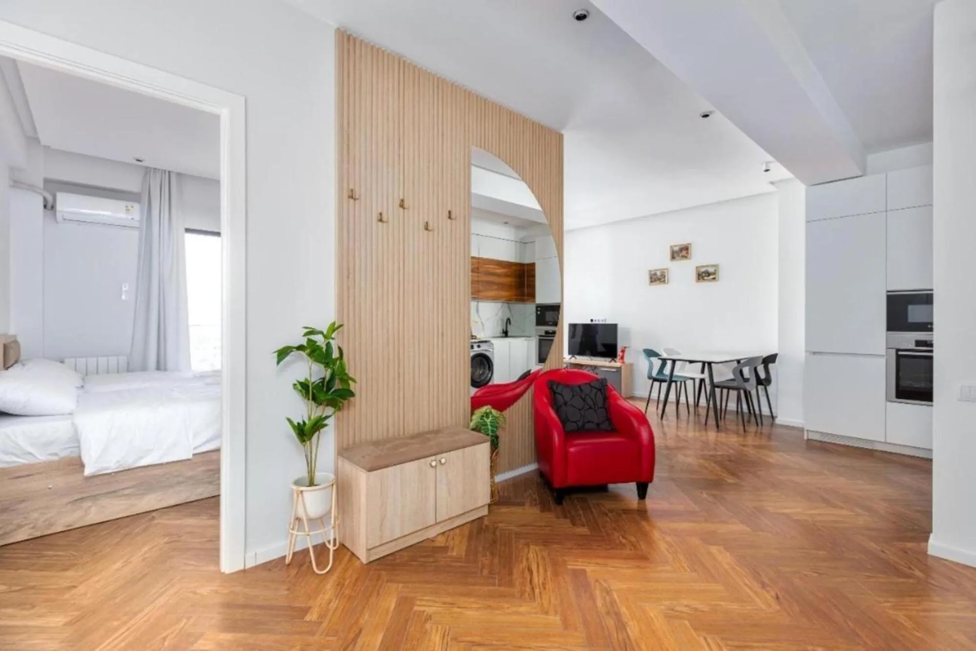 TV and multimedia, Bed in SoTa Metekhi Hotel