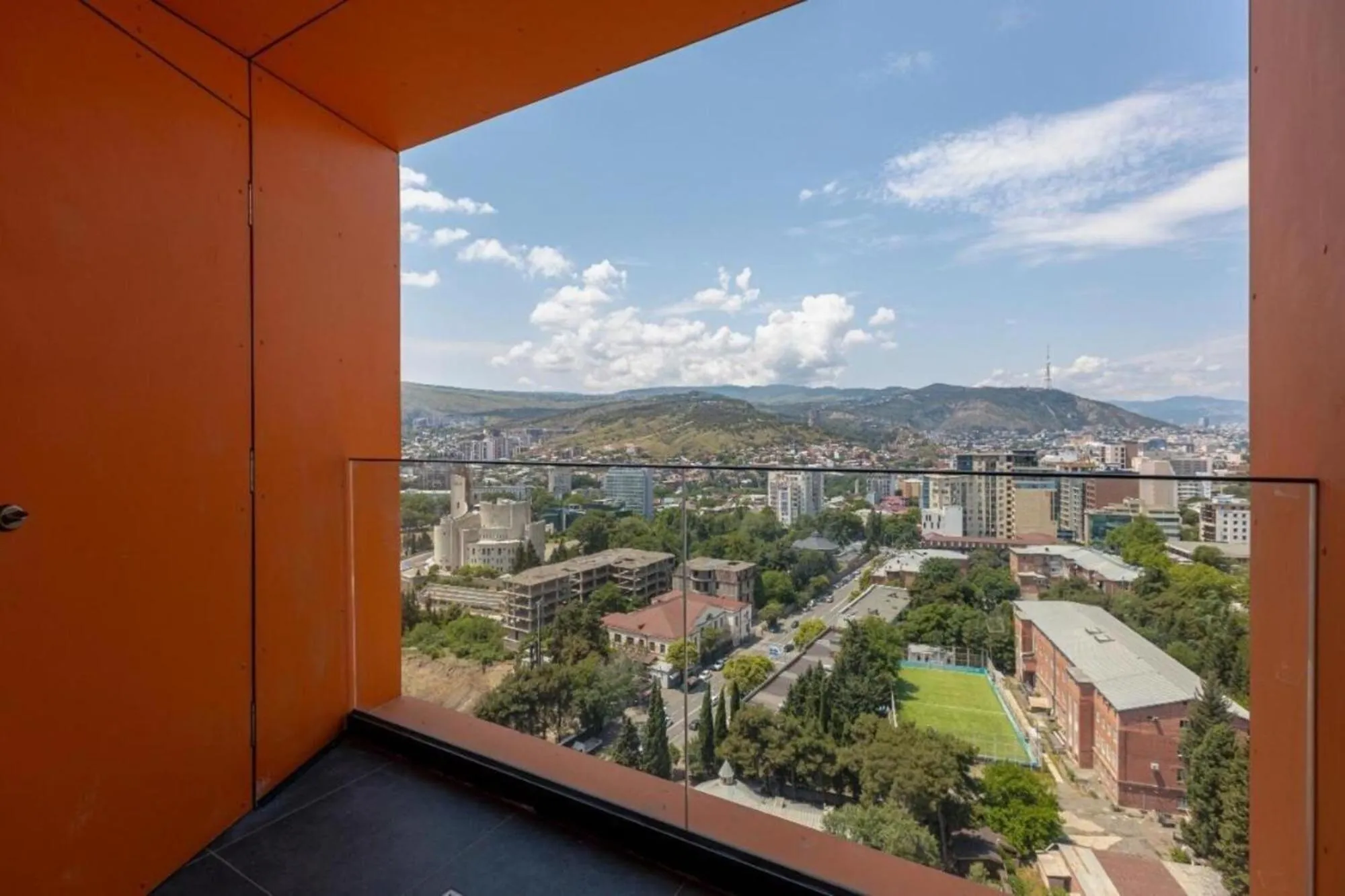 Day in SoTa Metekhi Hotel