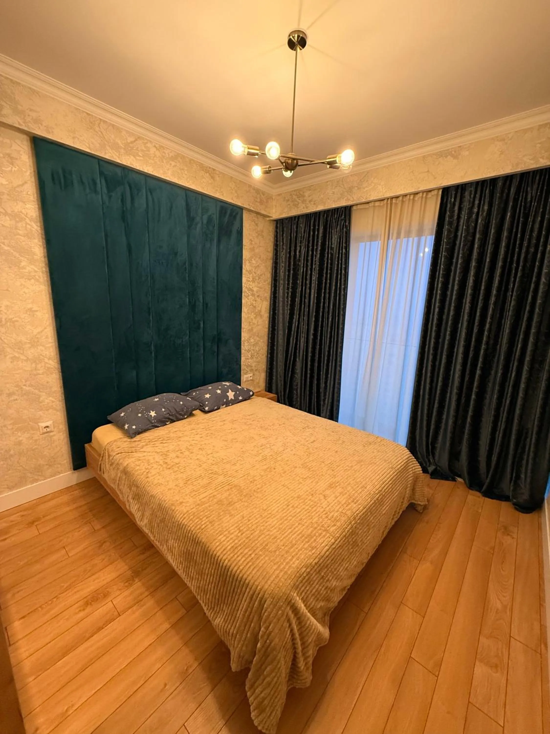 Bed in SoTa Metekhi Hotel