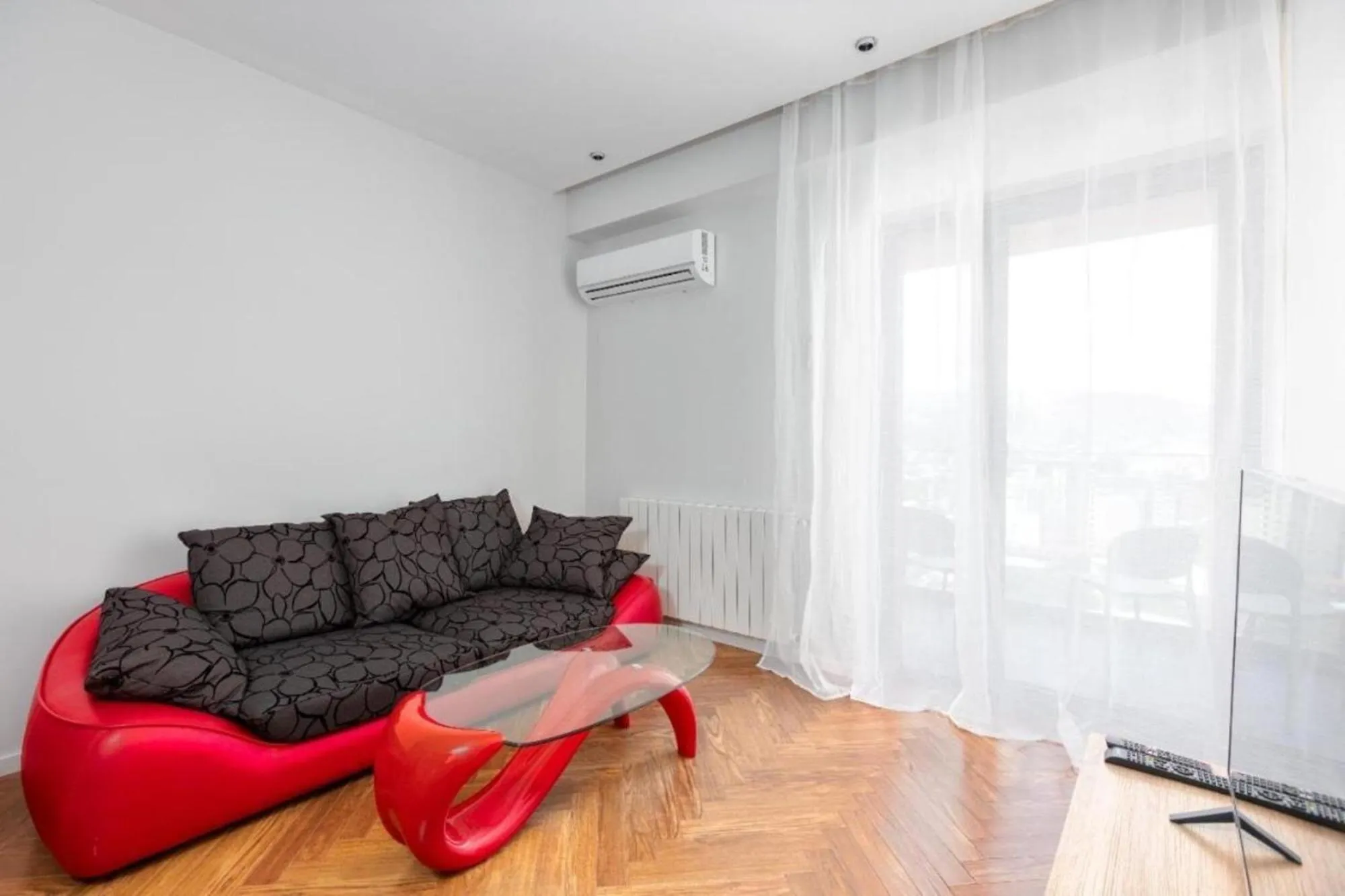 TV and multimedia in SoTa Metekhi Hotel