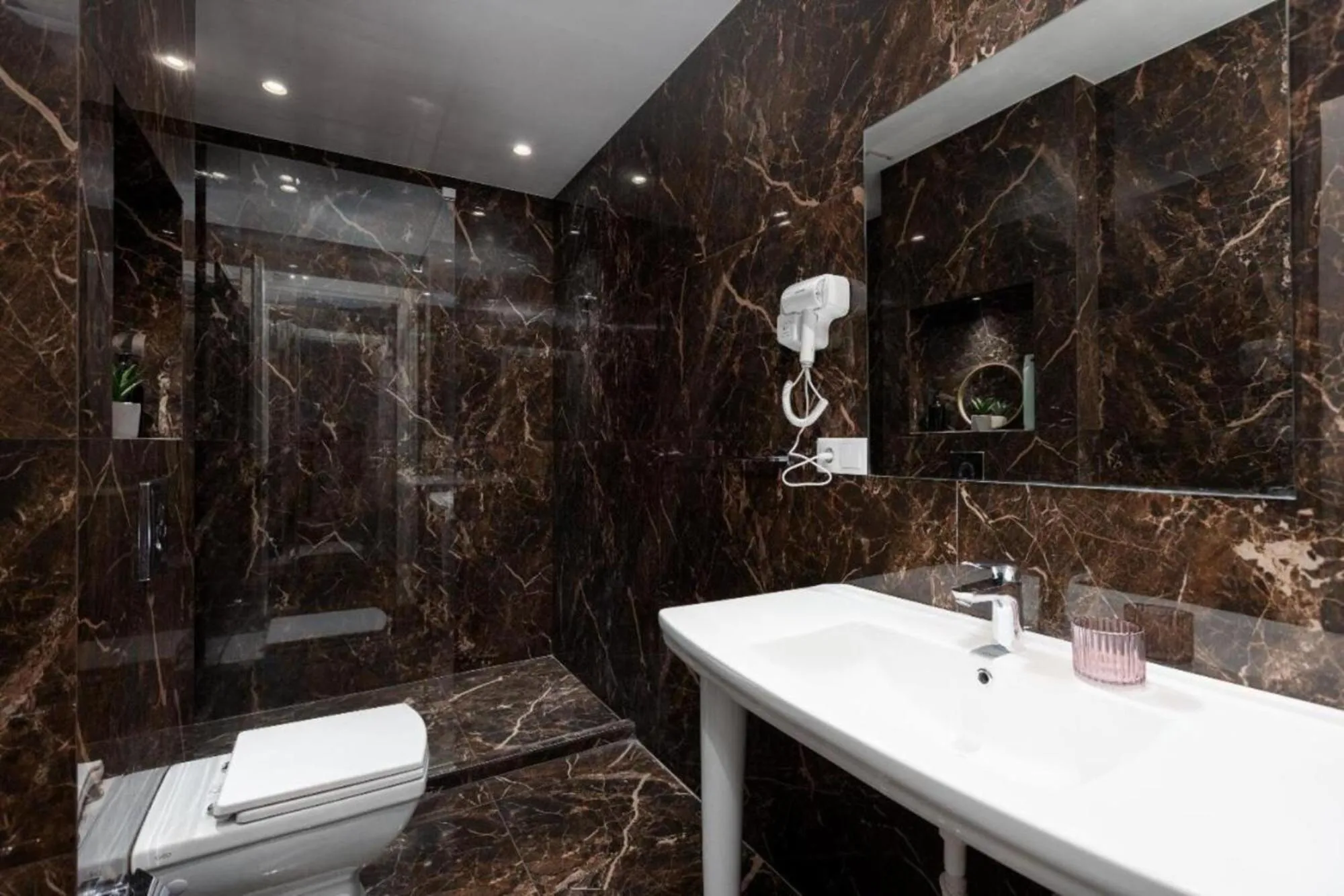 Shower in SoTa Metekhi Hotel