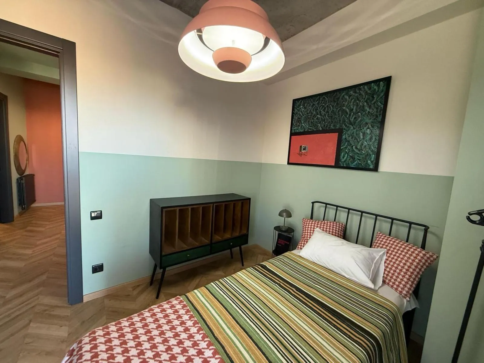 Bed in SoTa Metekhi Hotel