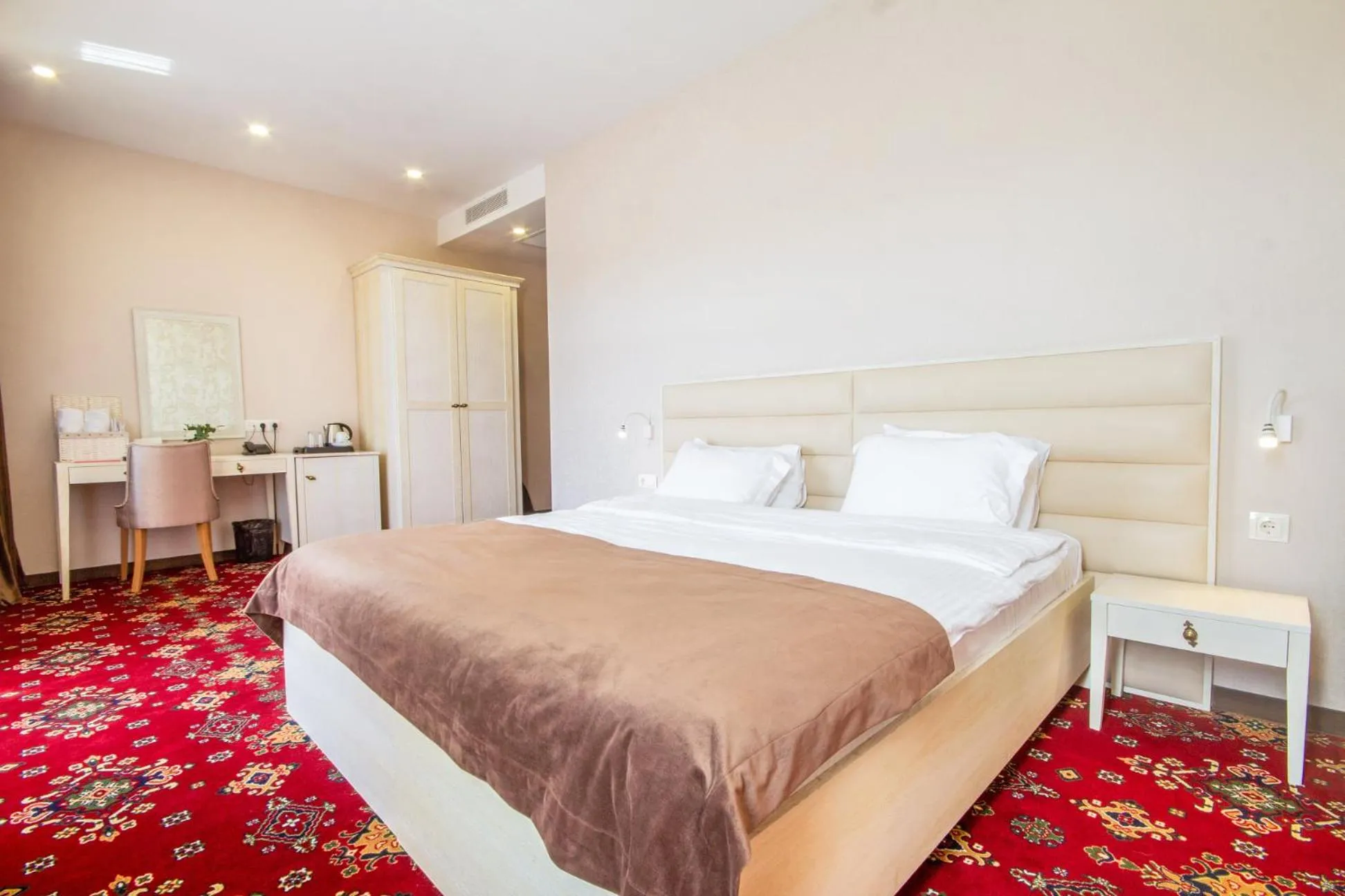 Superior Double or Twin Room with City View in sota metekhi hotel