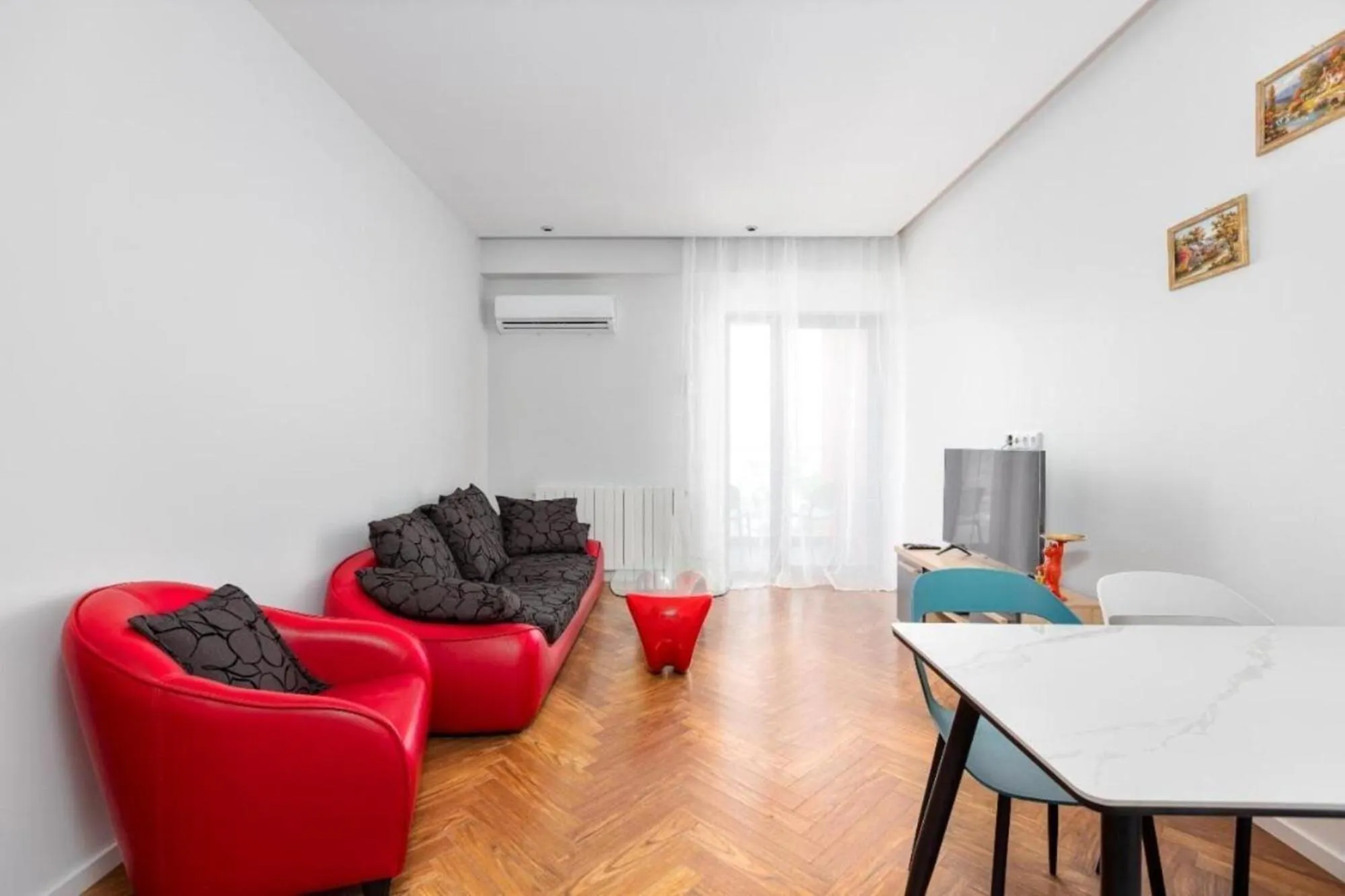 Living room in SoTa Metekhi Hotel