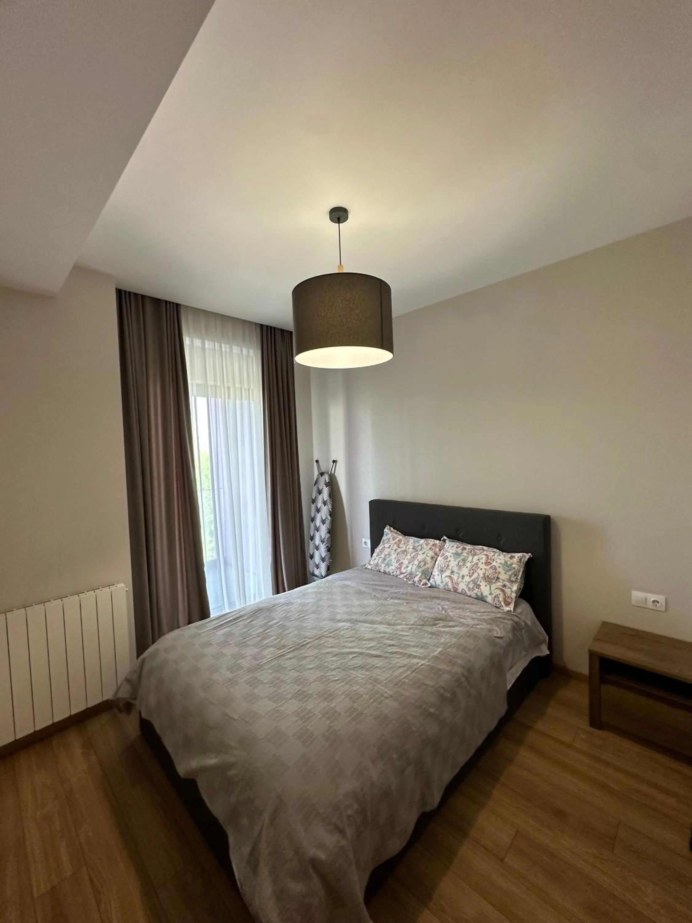 Bed in SoTa Metekhi Hotel