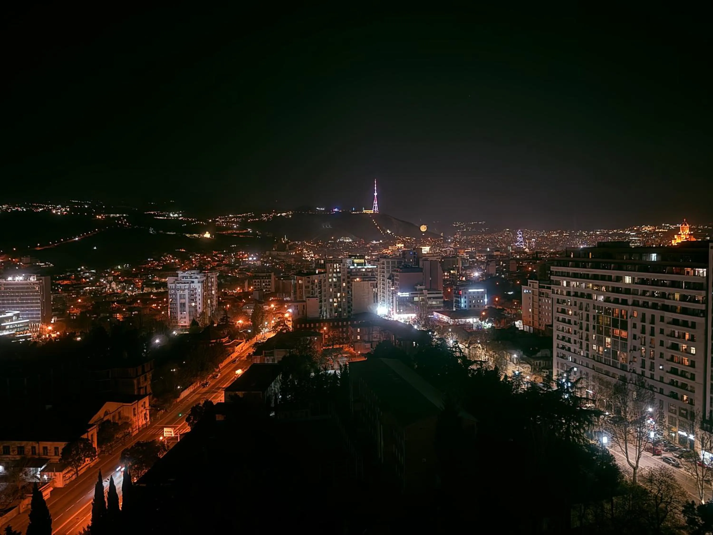 Night in SoTa Metekhi Hotel