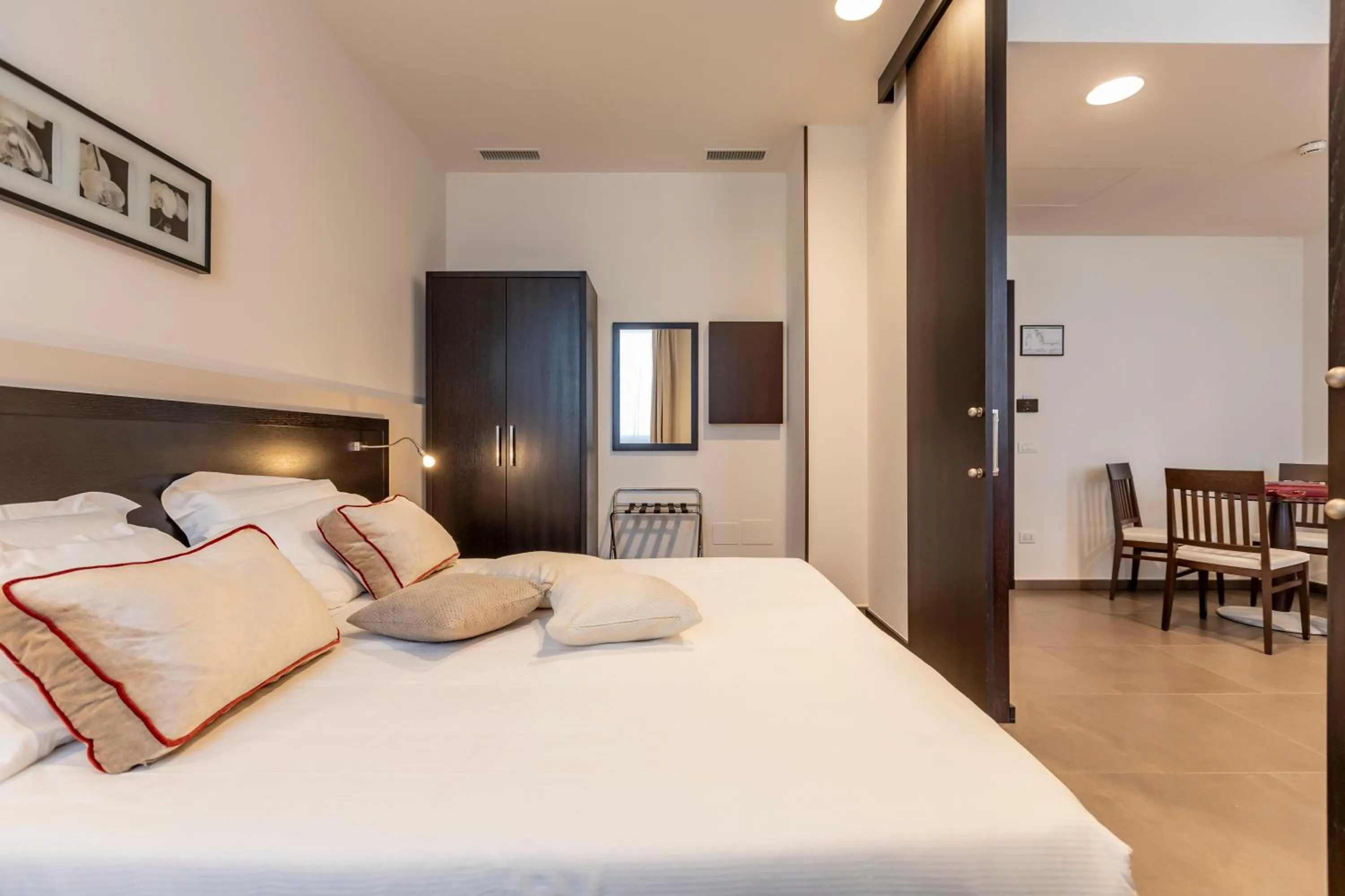 Bedroom, Bed in Mosaico Suite